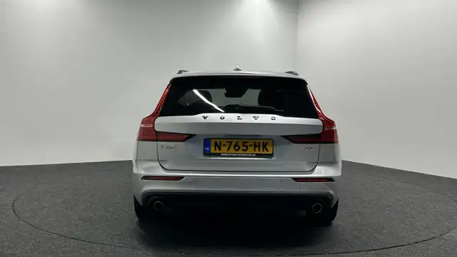 Volvo V60 view 13