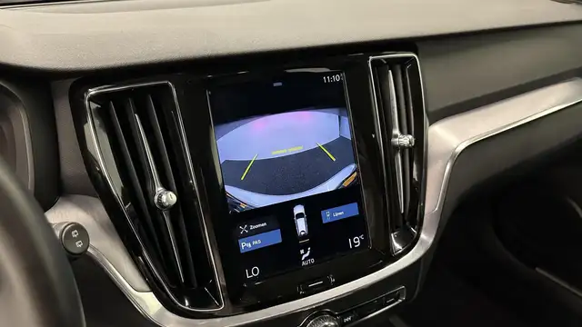 Volvo V60 view 8