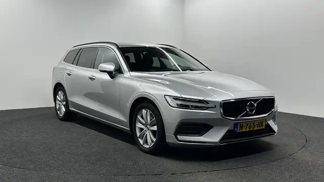 Volvo V60 view 12