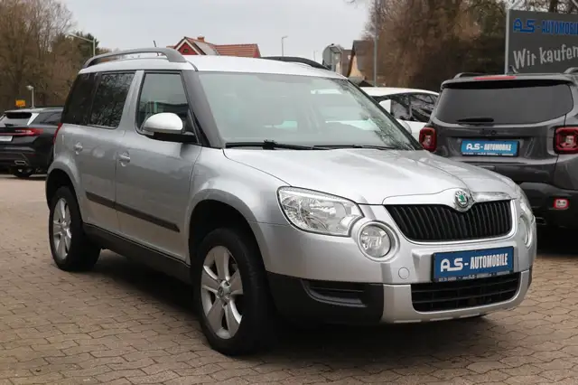 Skoda Yeti Family *2.HAND/PDC/TEMPO/SHZ/KLIMAAUTO/AHK*