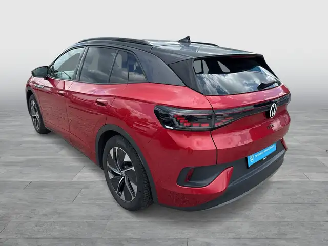 Volkswagen ID.4 view 5