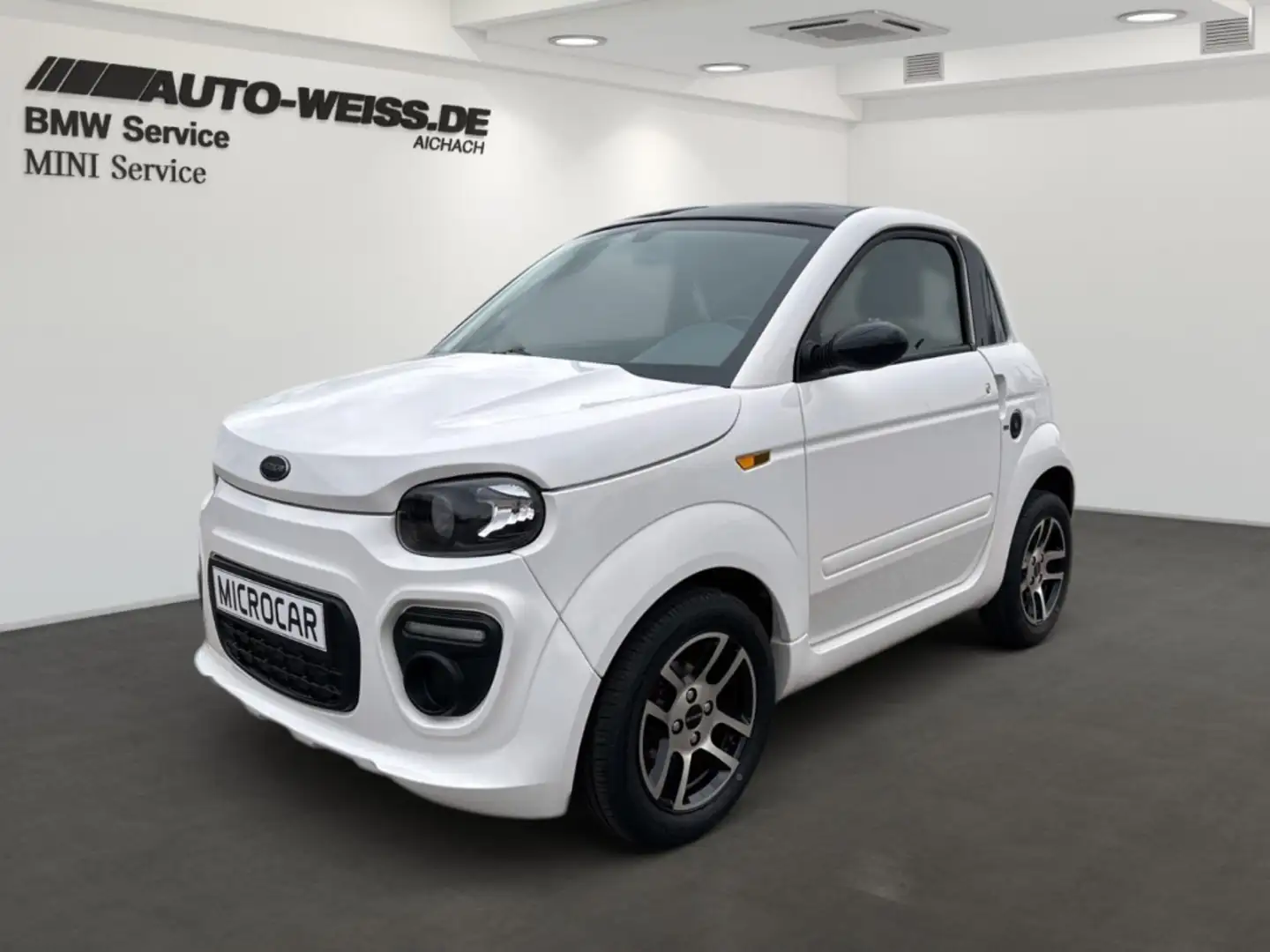 Microcar Due INITIAL Radio +Autofahren mit 15 Jahren+ Weiß - 1