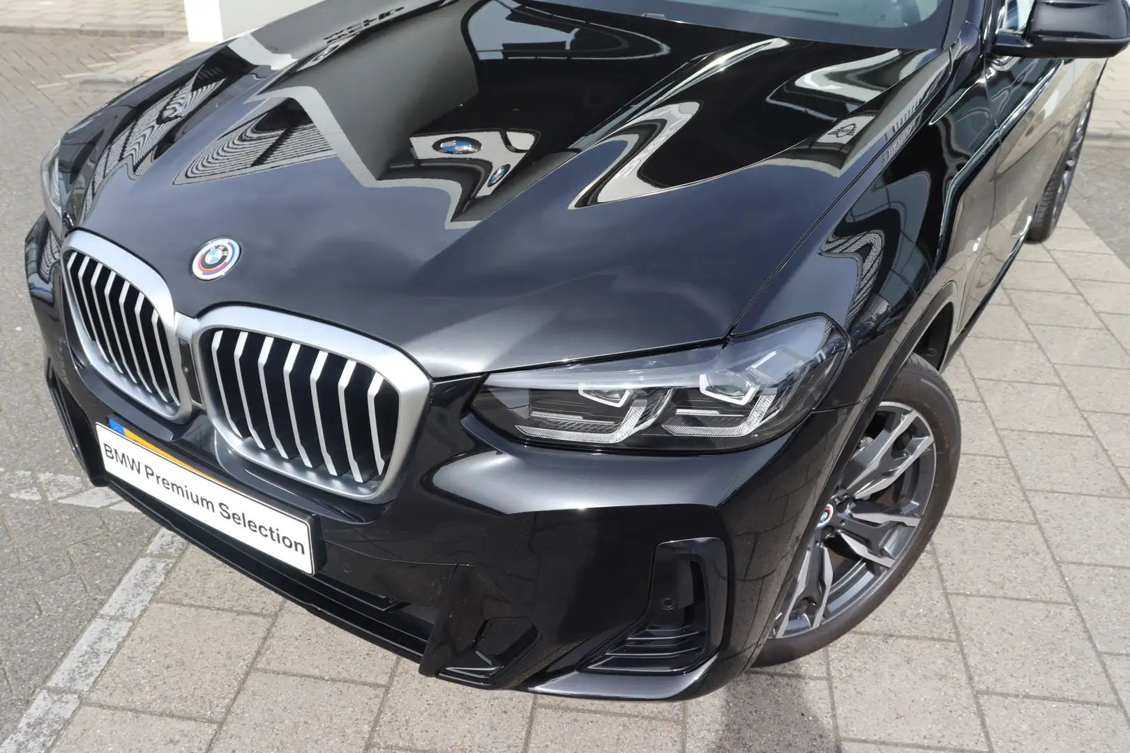 BMW X3 xDrive20i High Executive M Sport Automaat / BMW M Zwart - 2