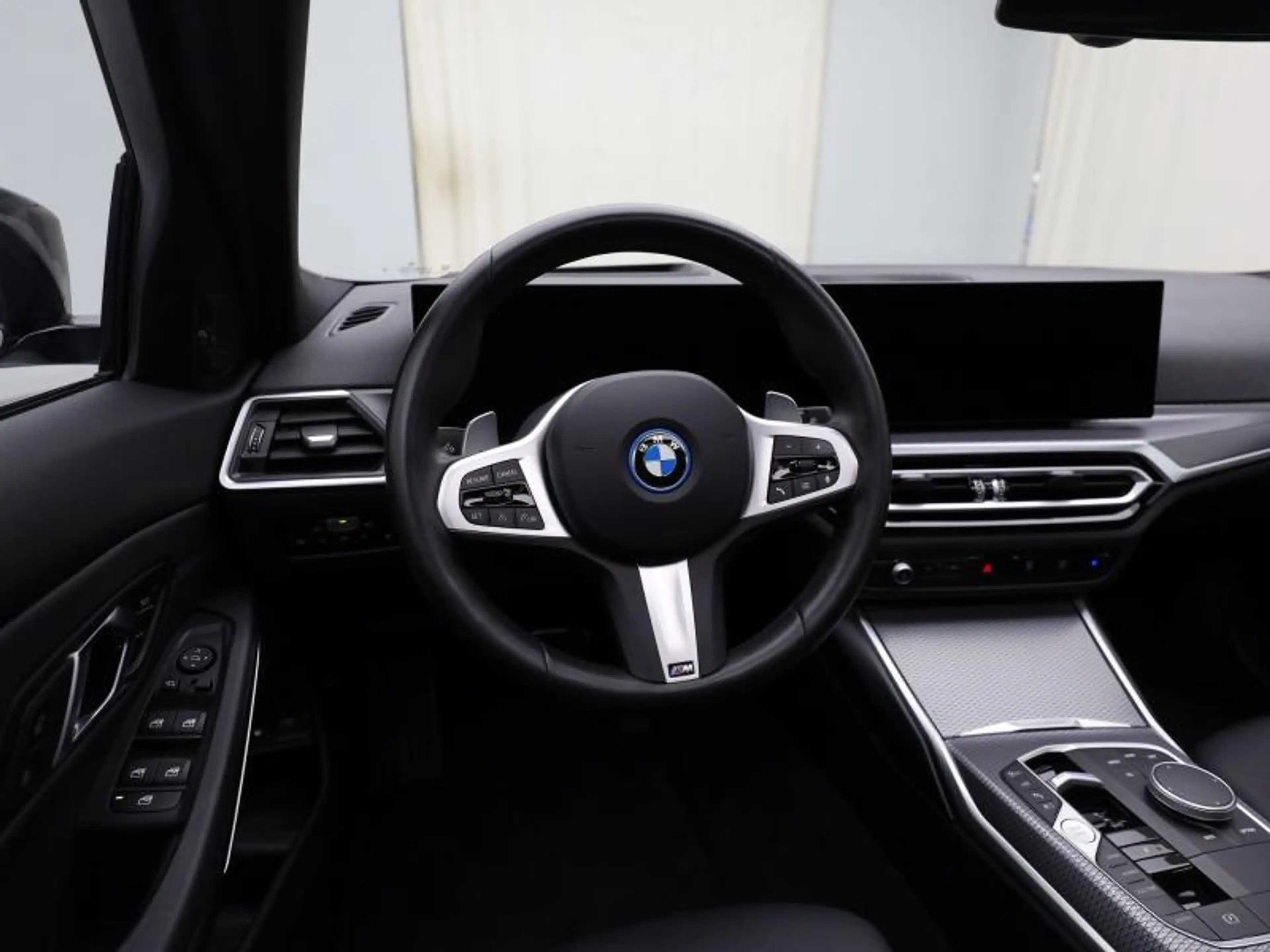 BMW 330 XDRIVE - PANODAK - HARMAN KARDON — photo 9