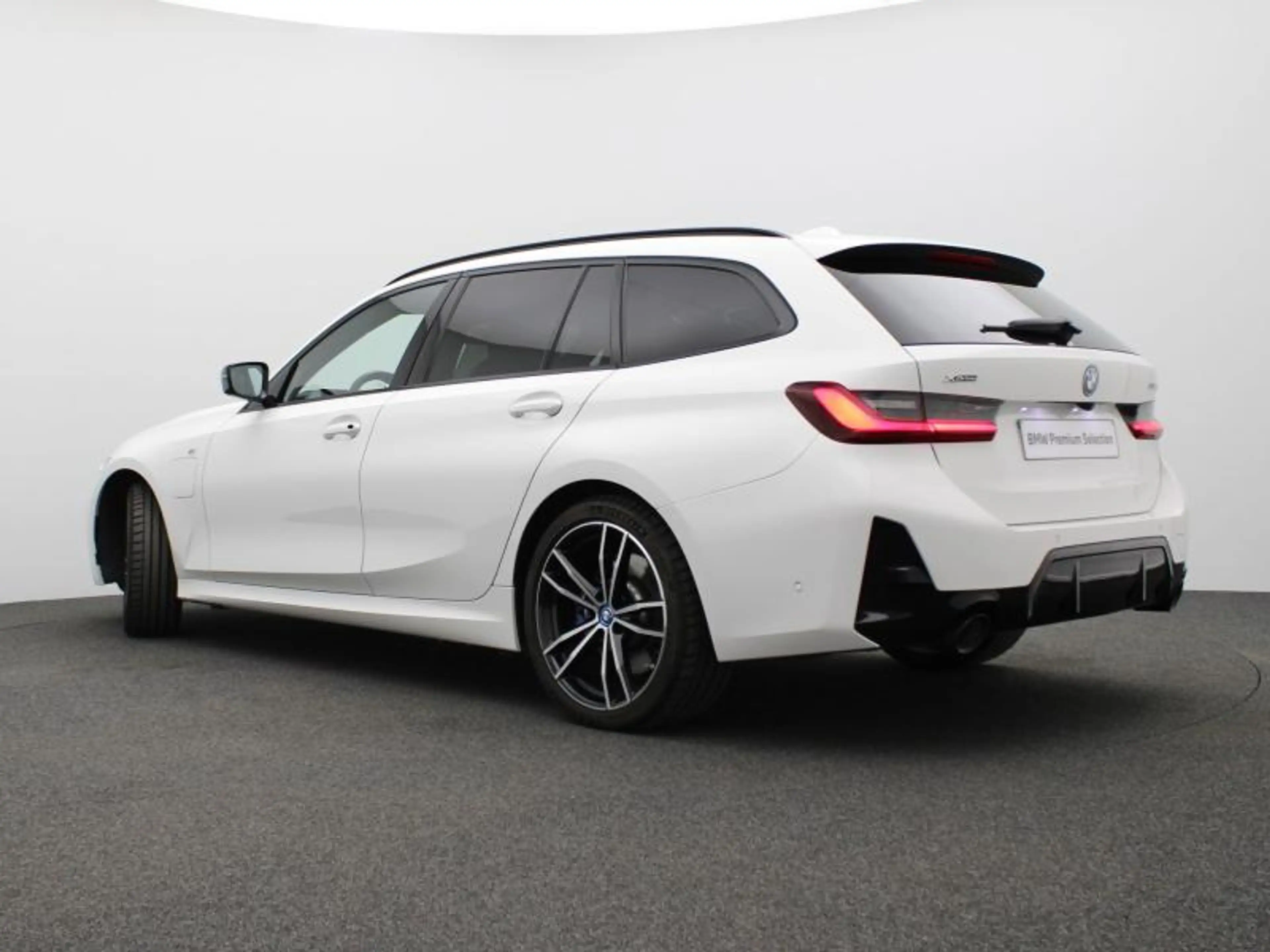 BMW 330 XDRIVE - PANODAK - HARMAN KARDON — photo 5