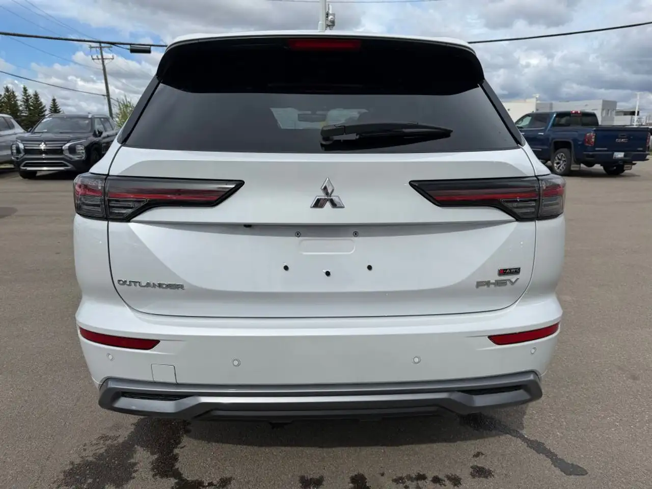Mitsubishi Outlander снимка Mitsubishi Outlander
