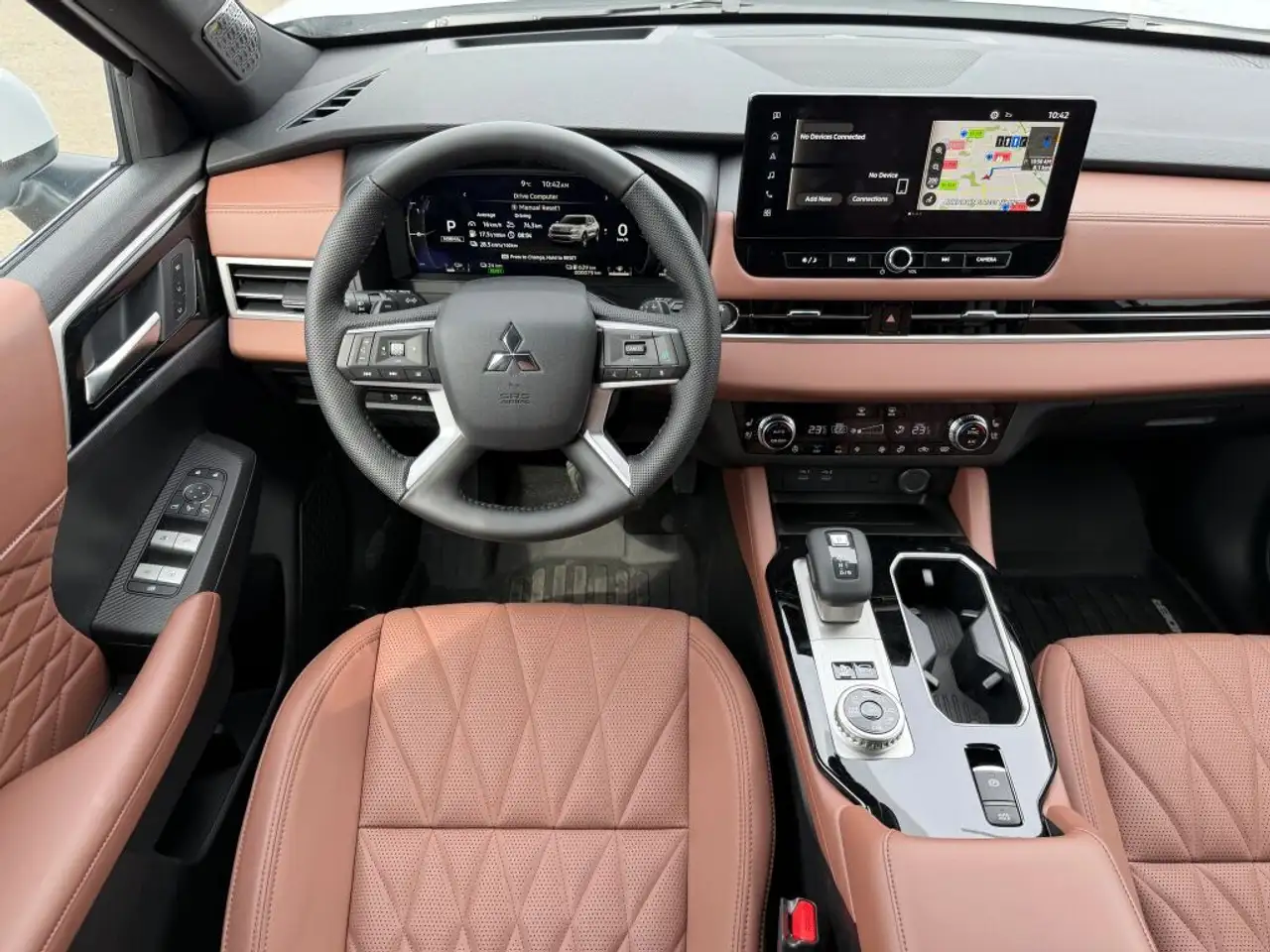 Mitsubishi Outlander снимка Mitsubishi Outlander