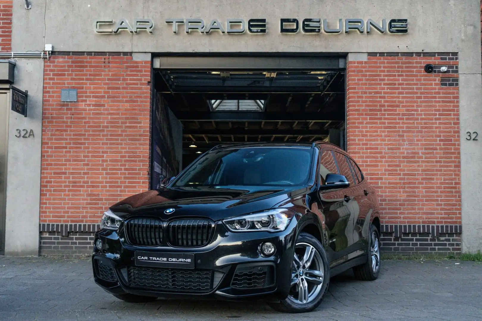 BMW X1 sDrive18i High Executive M-Sport Navi / Cruise / P Nero - 1