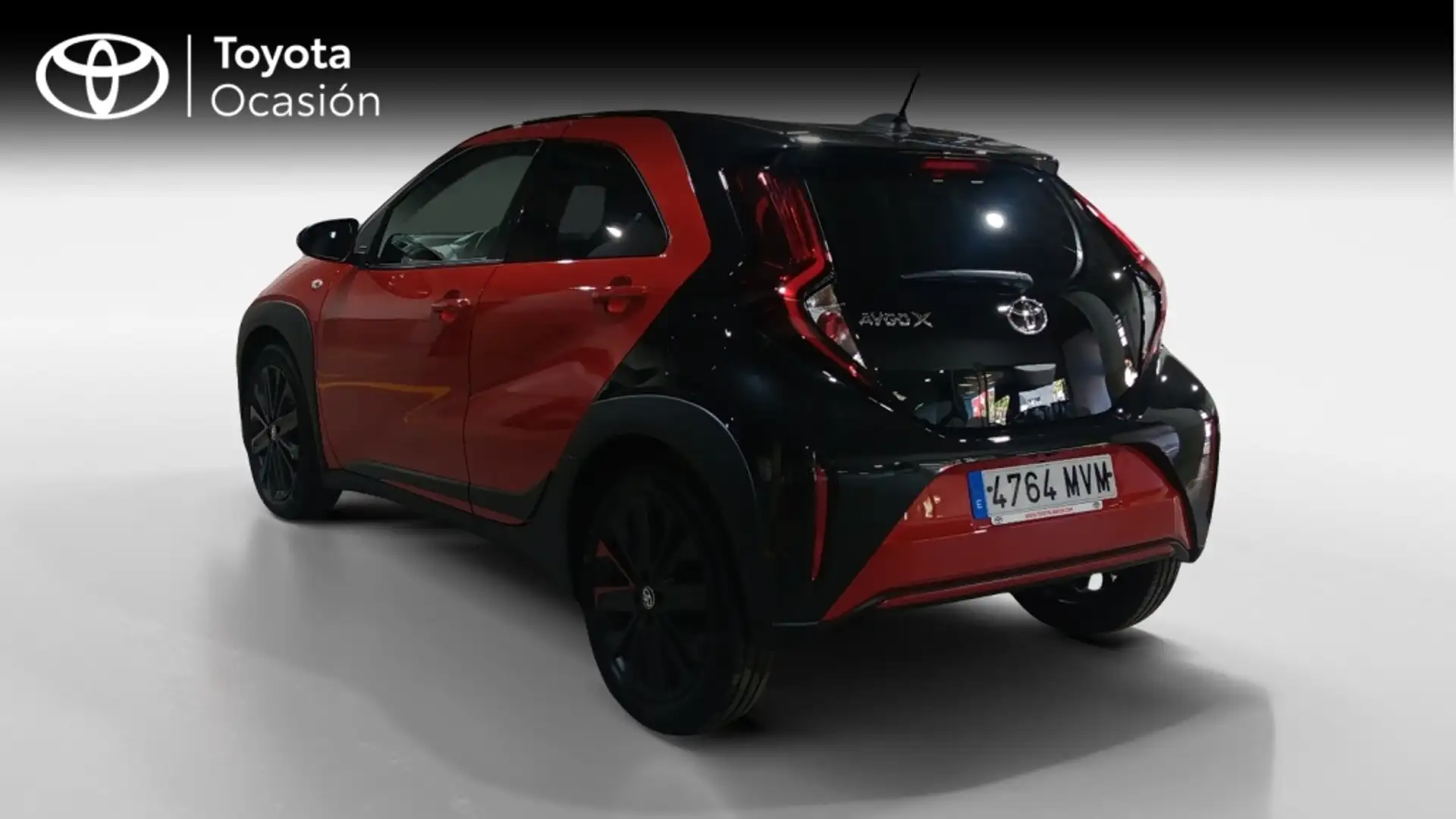 Toyota Aygo X TODOTERRENO 1.0 VVT-I LIKE 72 5P Rot - 2