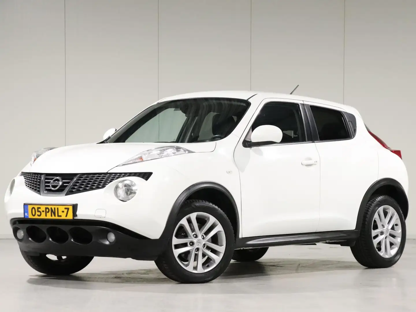 Nissan Juke 1.6 DIG-T Tekna *Motorschade* Wit - 1