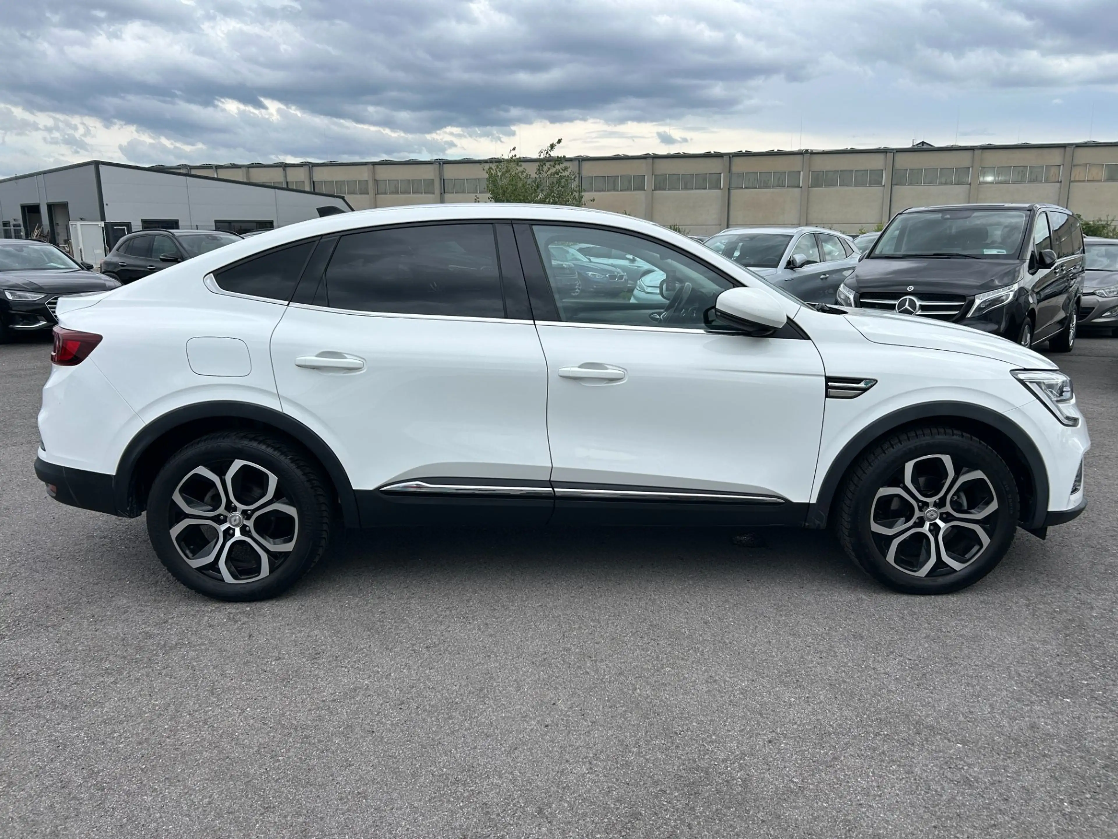 Renault Arkana TCe 140 EDC PF Intens Aut. *ACC* — photo 4