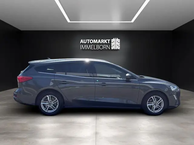 Ford Focus view 7