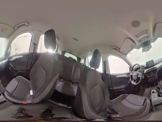 Ford Focus view 13