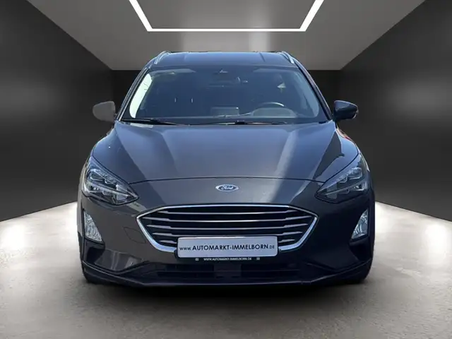 Ford Focus view 8