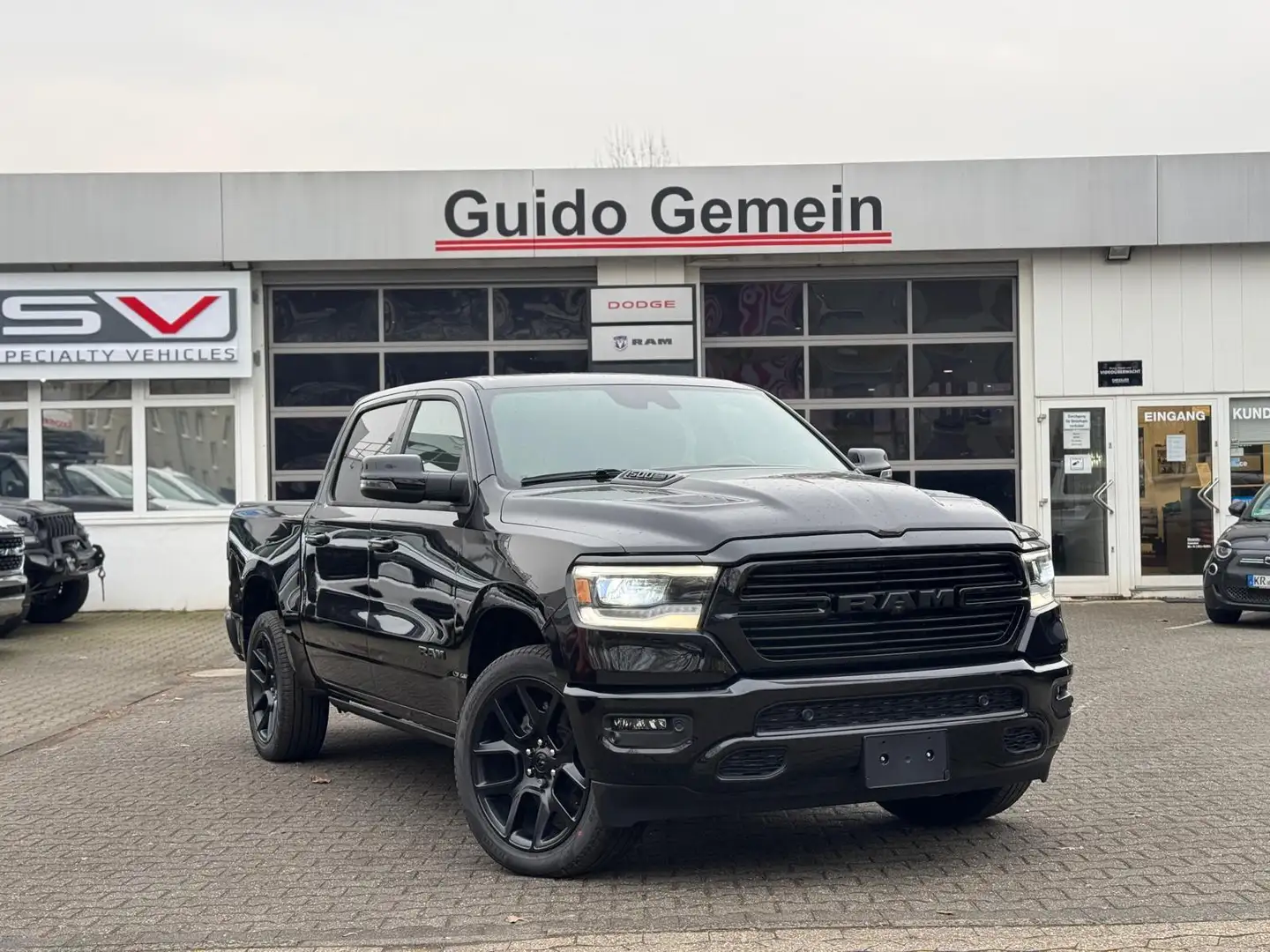 Dodge RAM 5.7 V8 Crew Cab Sport Night Edition 2024 ACC Leder Schwarz - 1