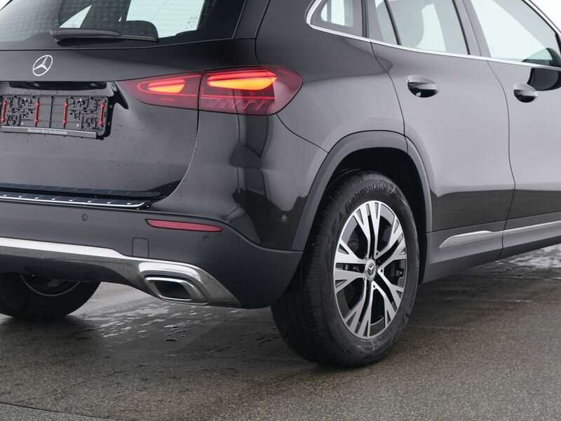 Mercedes-Benz GLA 180