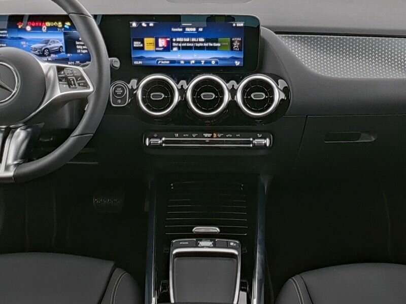 Mercedes-Benz GLA 180