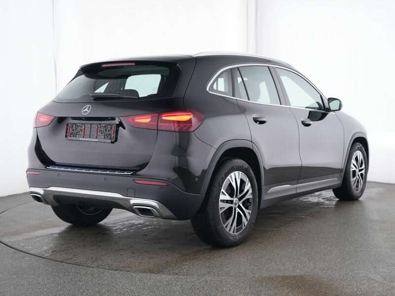 Mercedes-Benz GLA 180