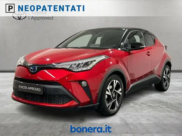 Toyota C-HR main image