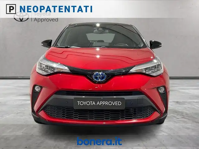 Toyota C-HR view 14