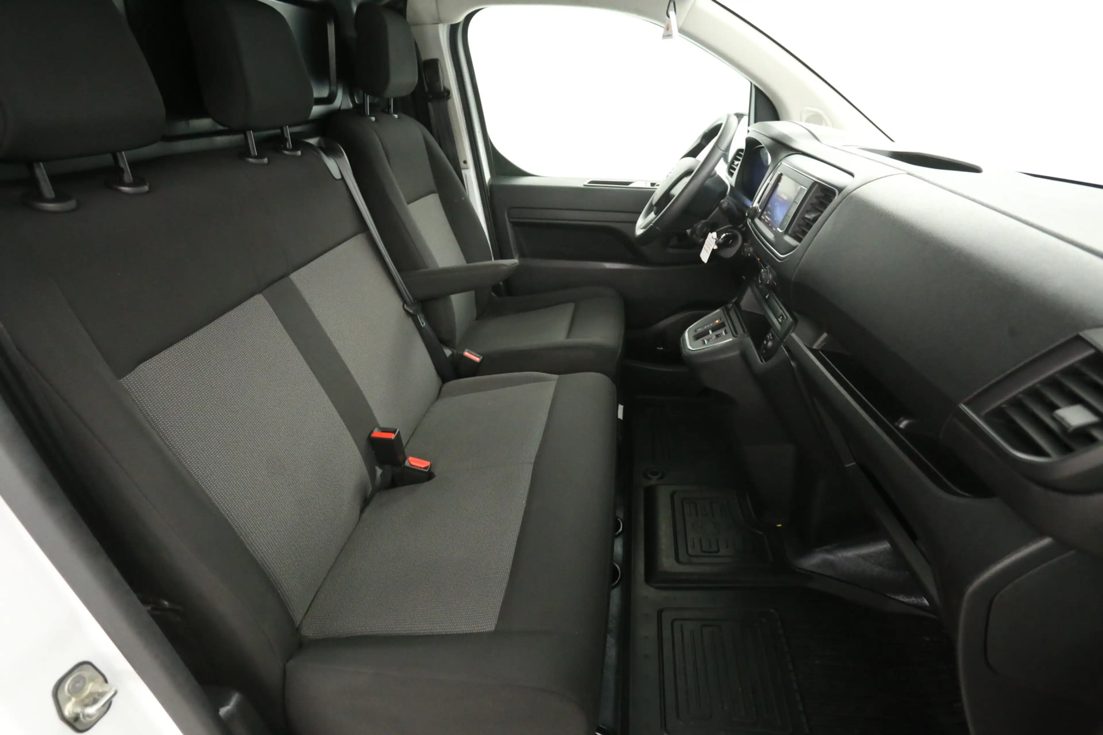 Toyota Proace Elektrisch 75 kWh L2H1 Long Range | Snelladen | SO — photo 12