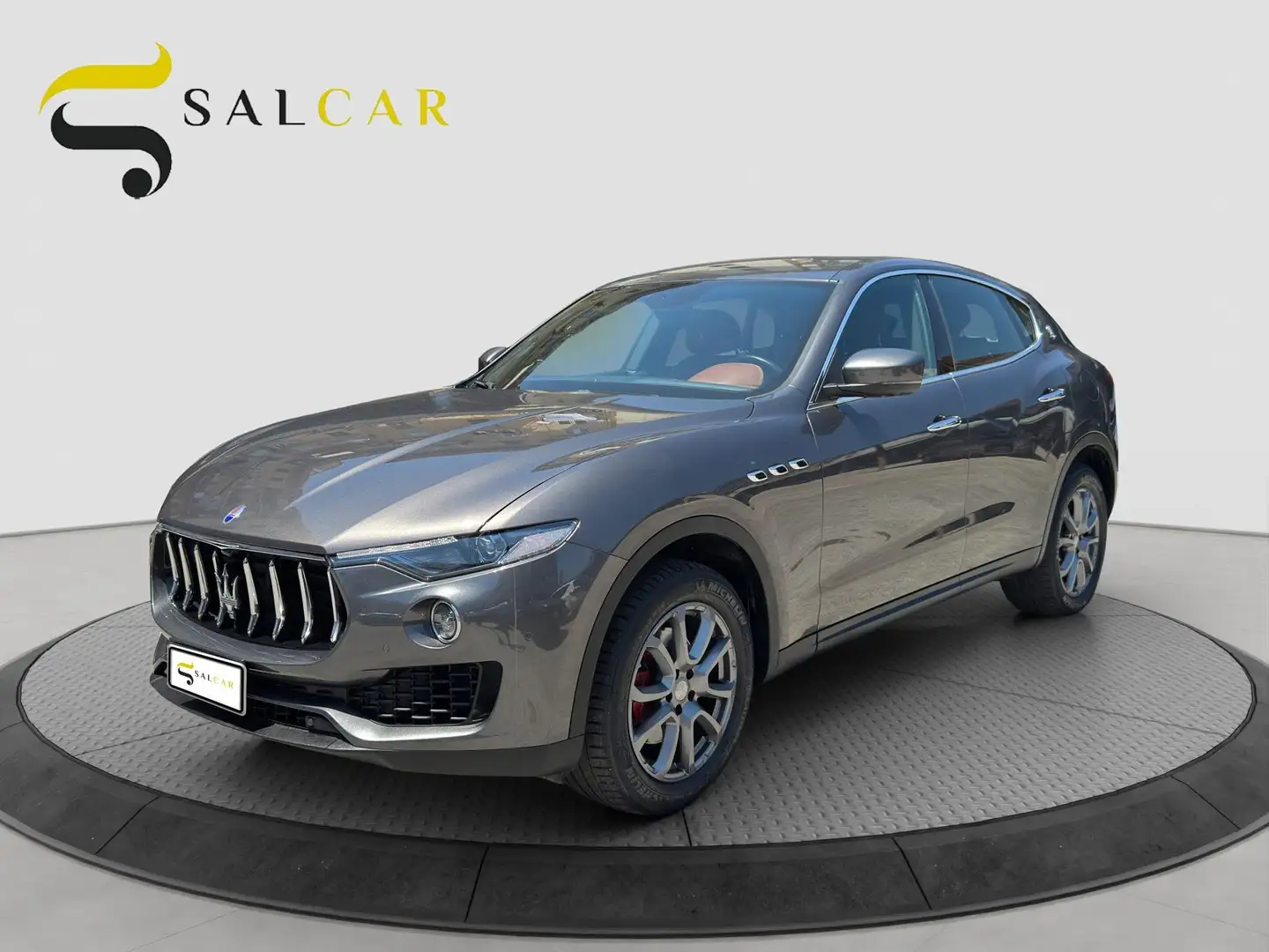 Maserati Levante 3.0 250cv 4x4 2019 Grigio - 1
