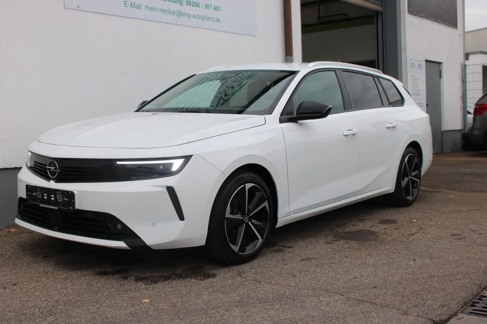 Opel Astra L 1.5 CDTI ST Elegance Autom. Navi LED PDC Weiß - 1