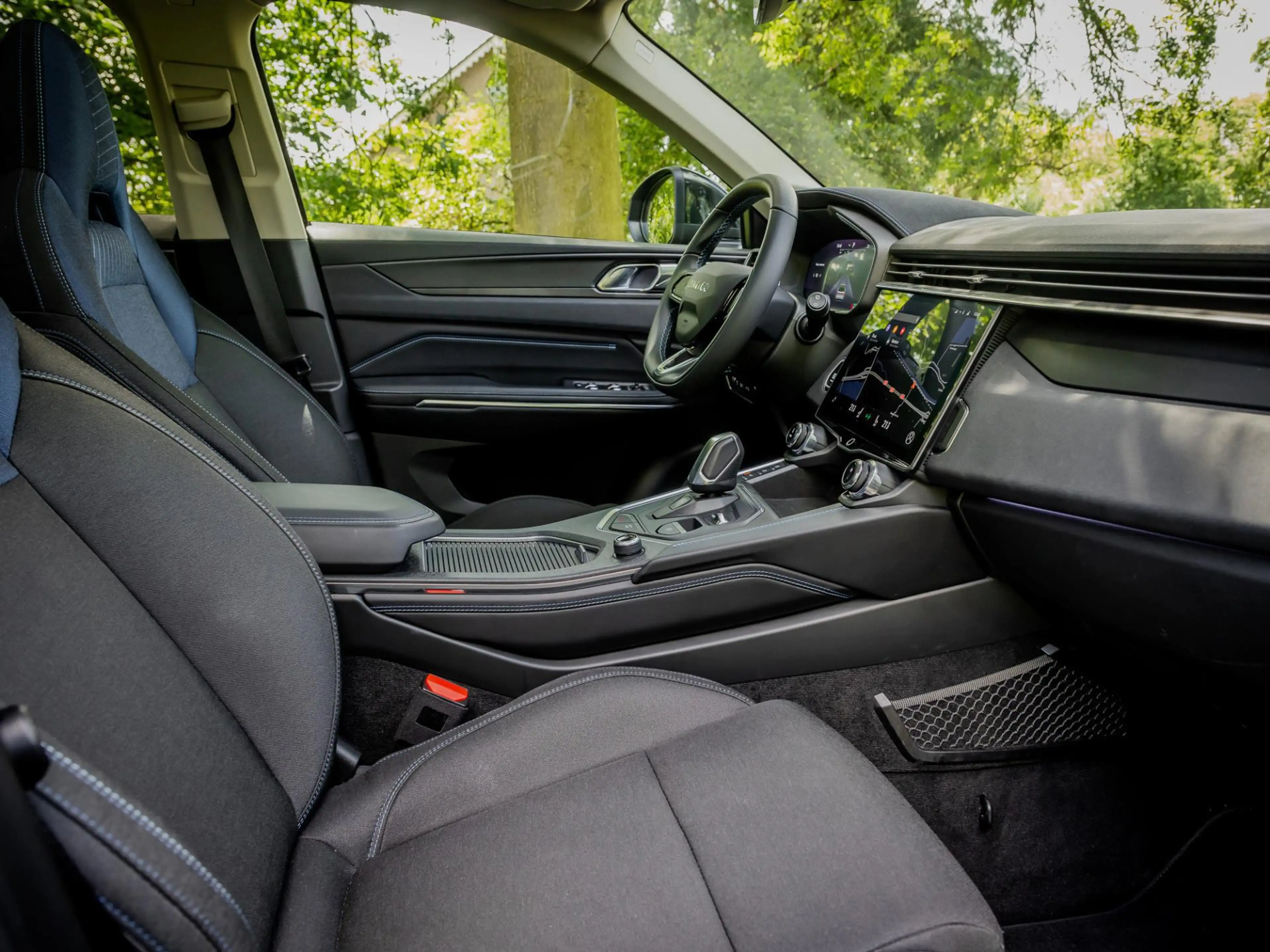 Lynk & Co 01 1.5 Plug-In Hybrid 262pk Trekhaak|Adaptive Cruise — photo 6