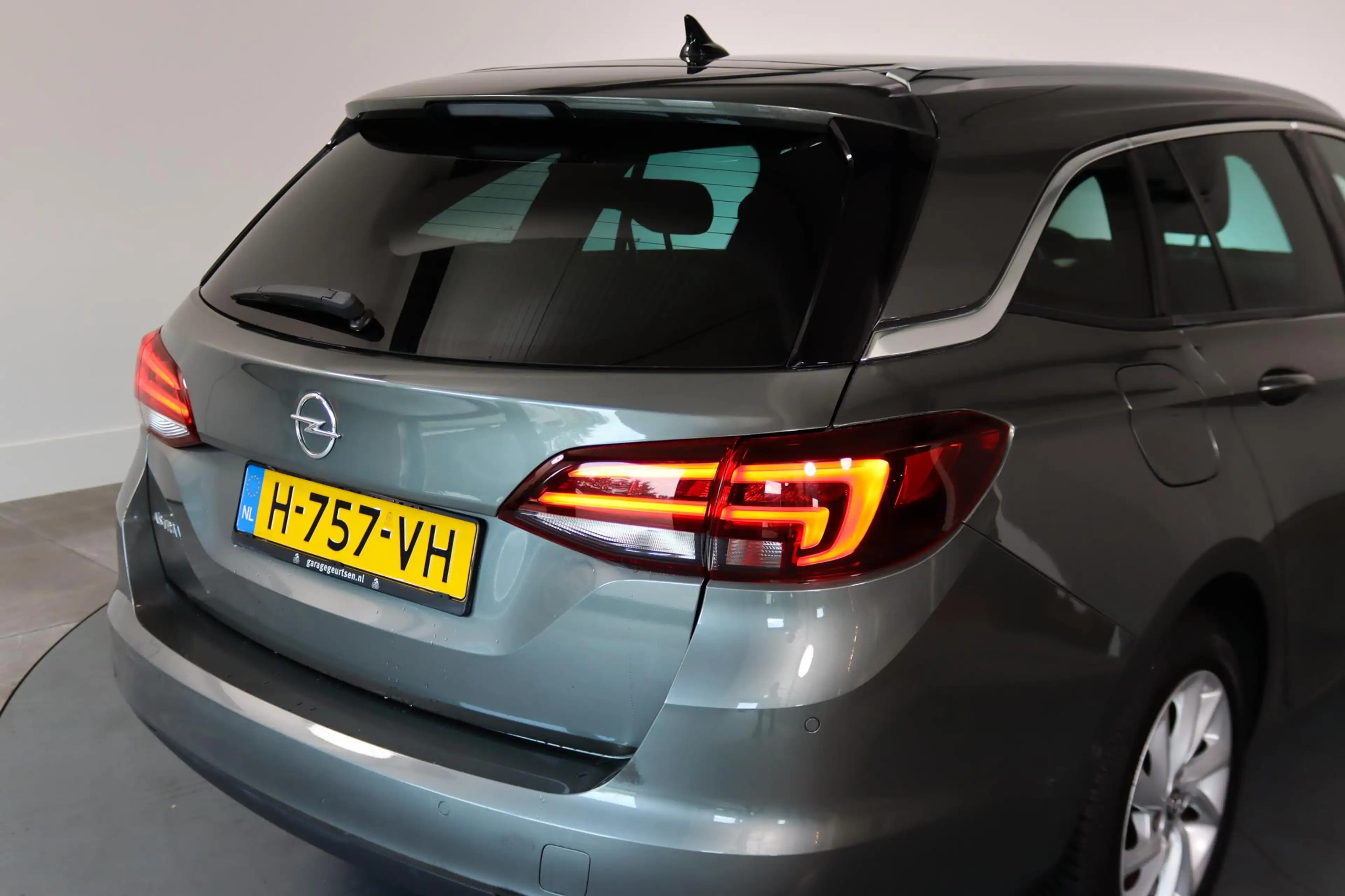 Opel Astra Sports Tourer 1.2T 110PK, Elegance, Camera, Cruise — photo 16