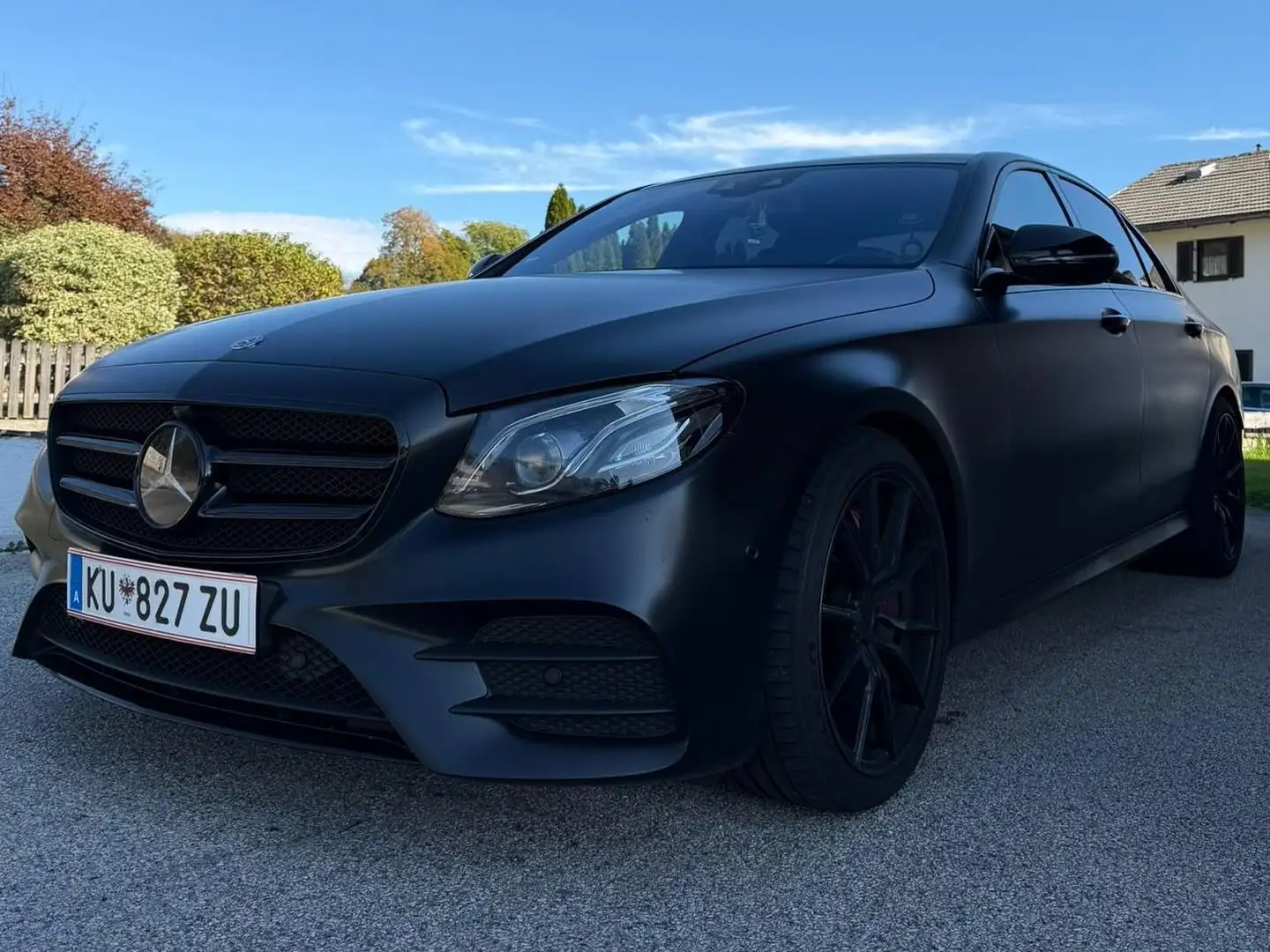 Mercedes-Benz E 300 E 300 de Exclusive Aut. Exclusive Schwarz - 2
