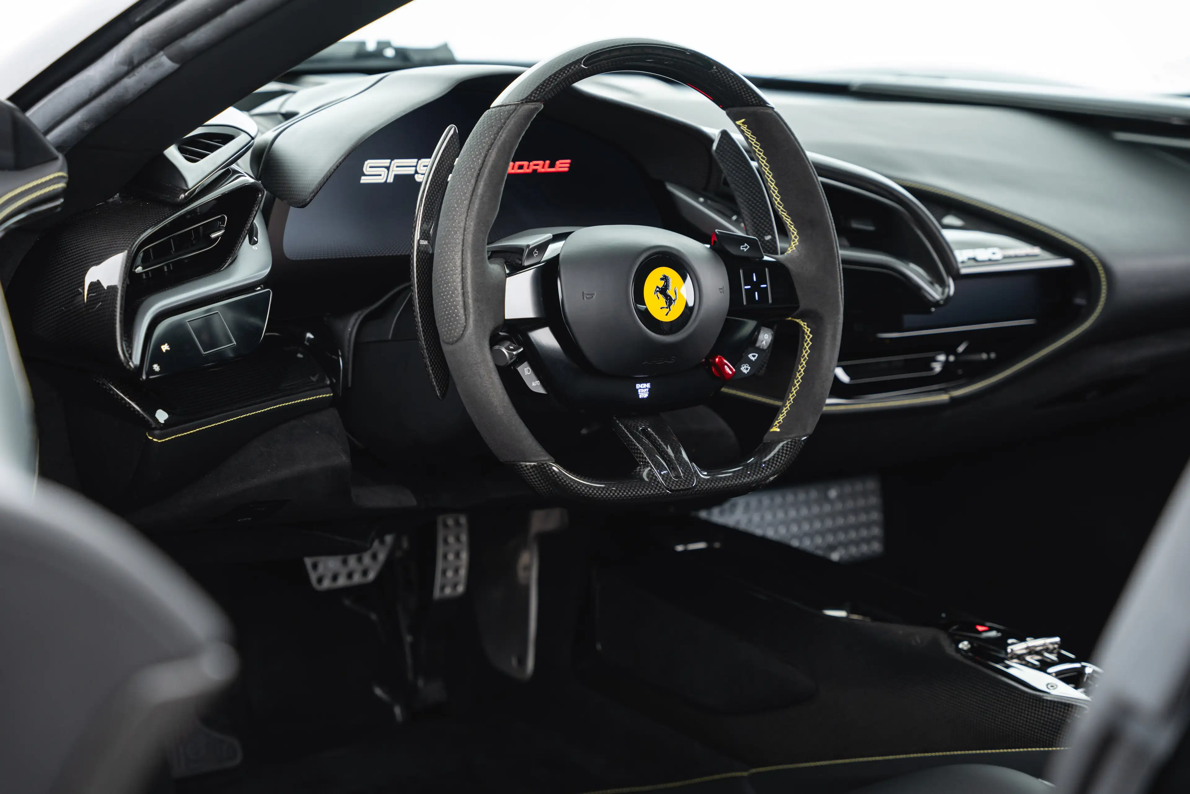 Ferrari SF90 Stradale — photo 15