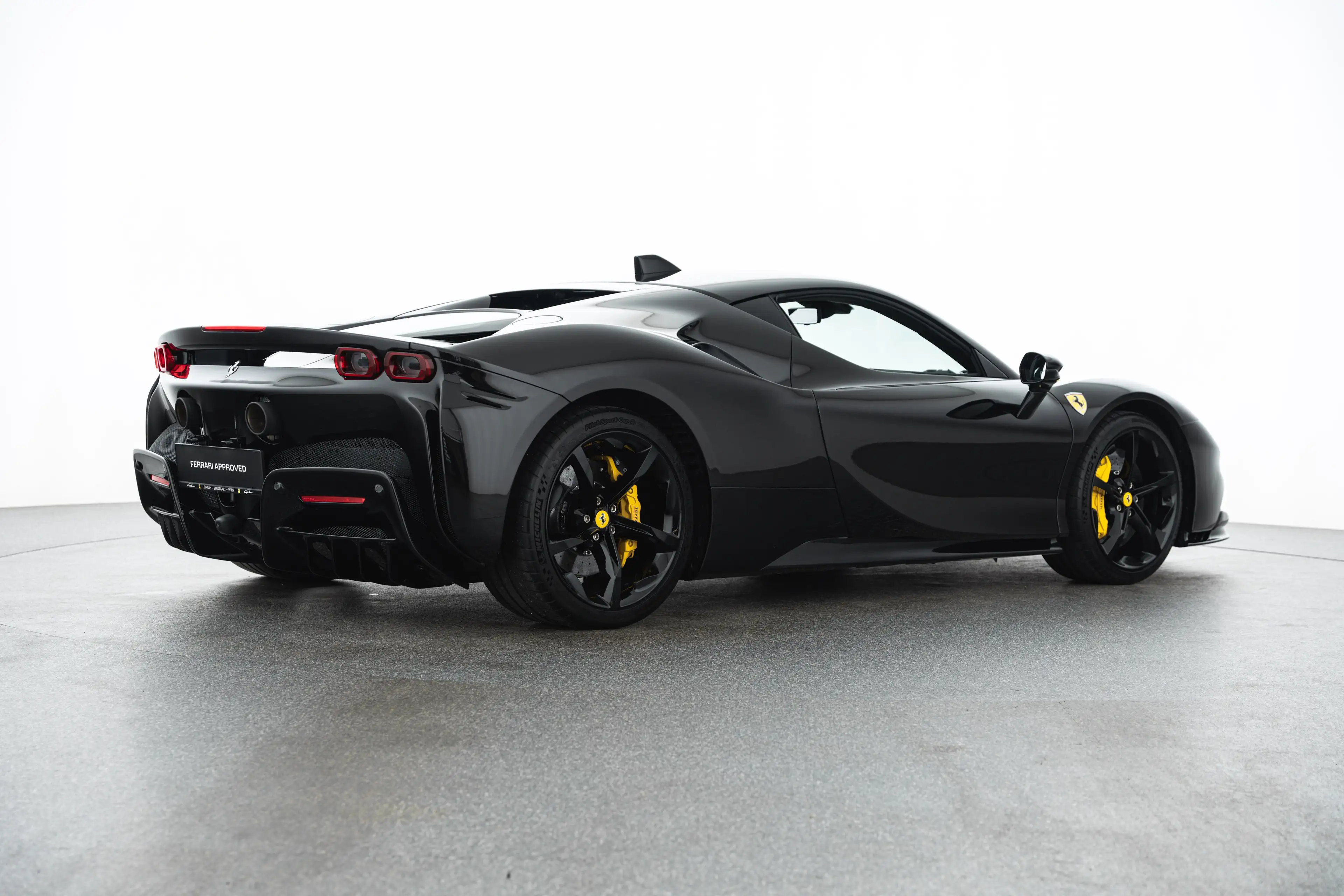 Ferrari SF90 Stradale — photo 5