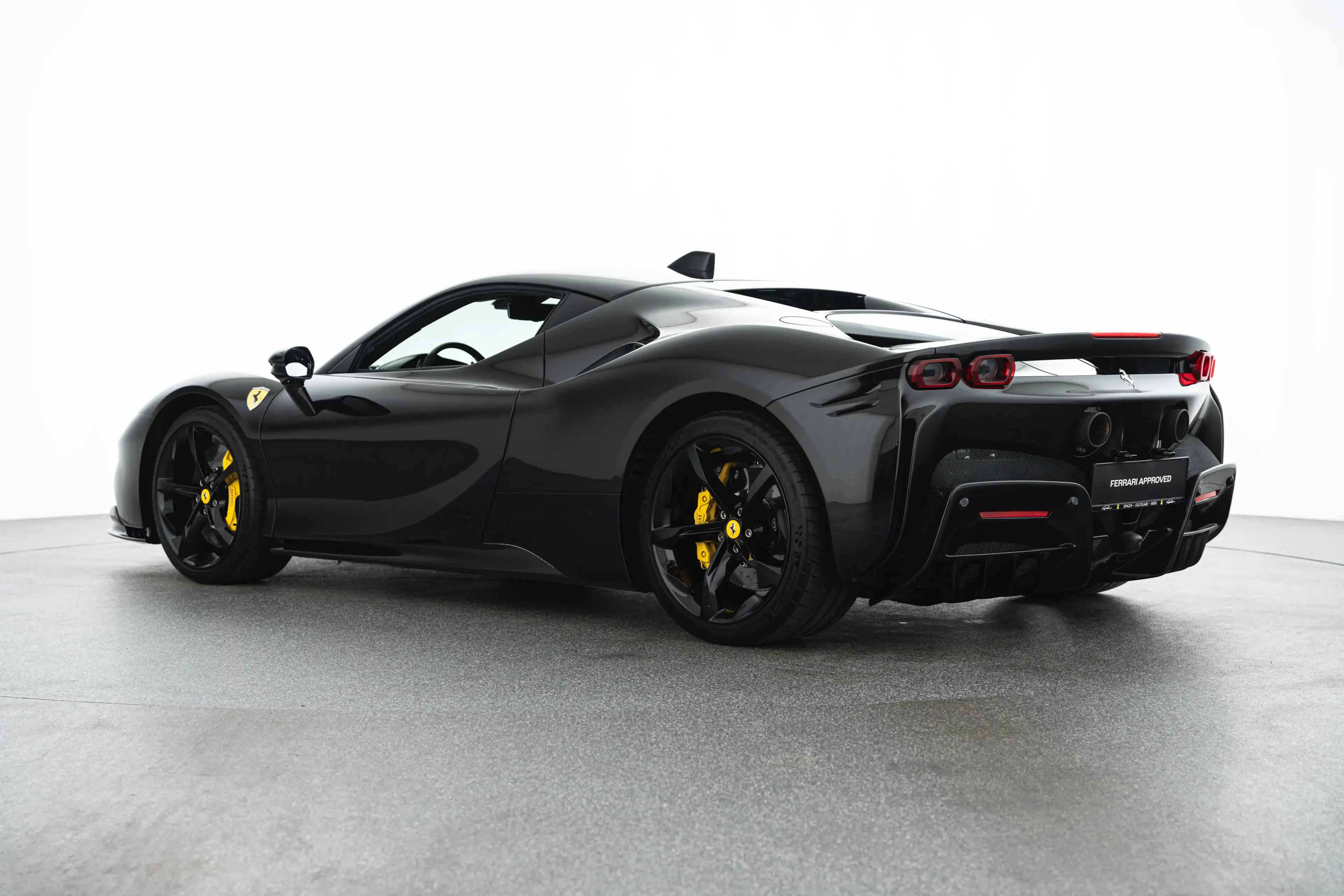 Ferrari SF90 Stradale — photo 7