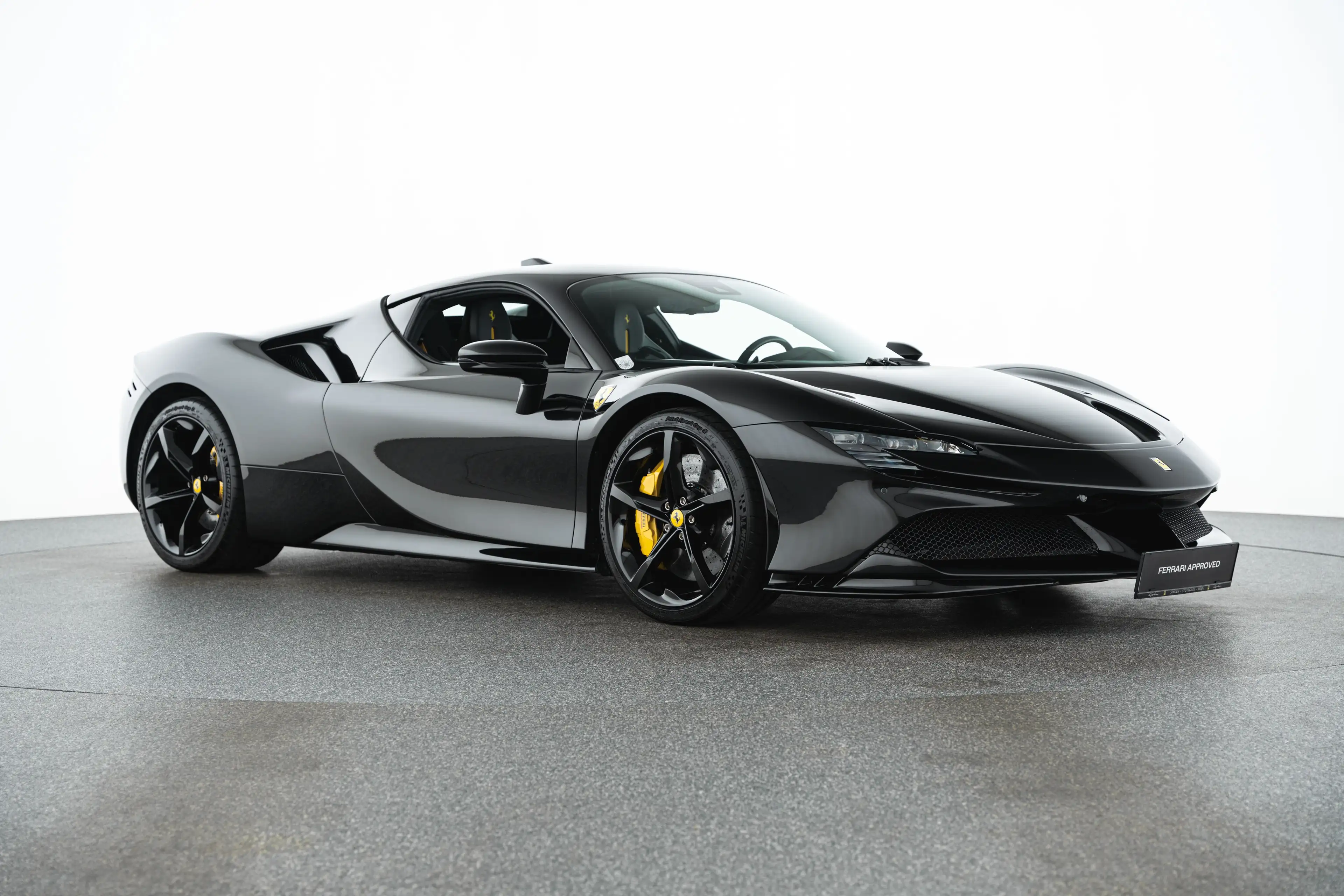 Ferrari SF90 Stradale — photo 3