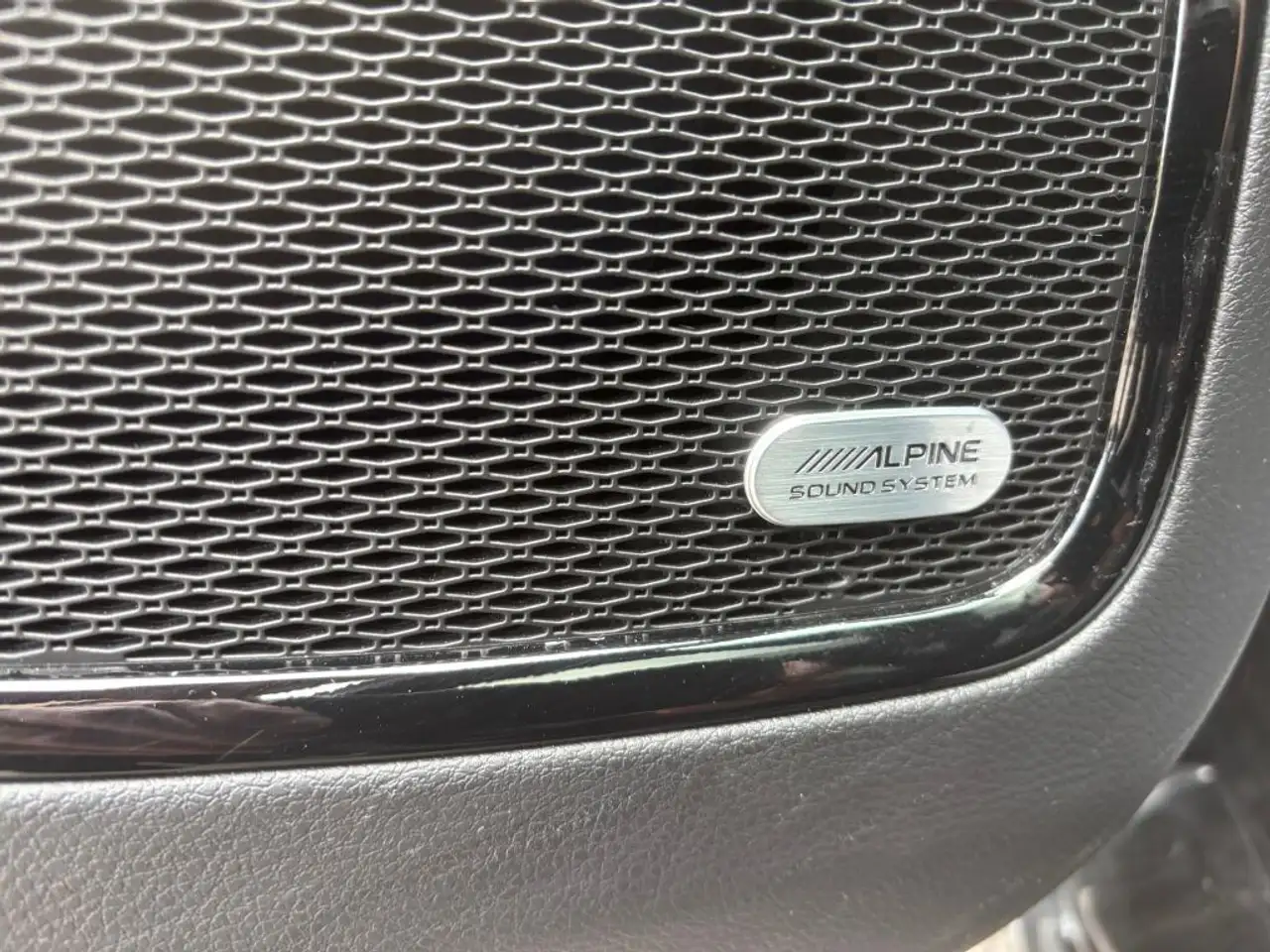 Jeep Compass photo Jeep Compass