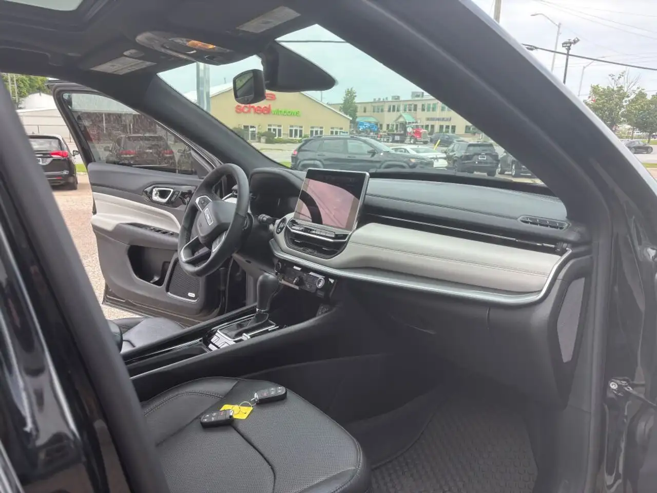 Jeep Compass photo Jeep Compass