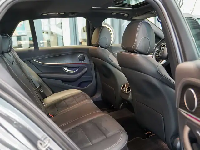 Mercedes-Benz E-Class view 14