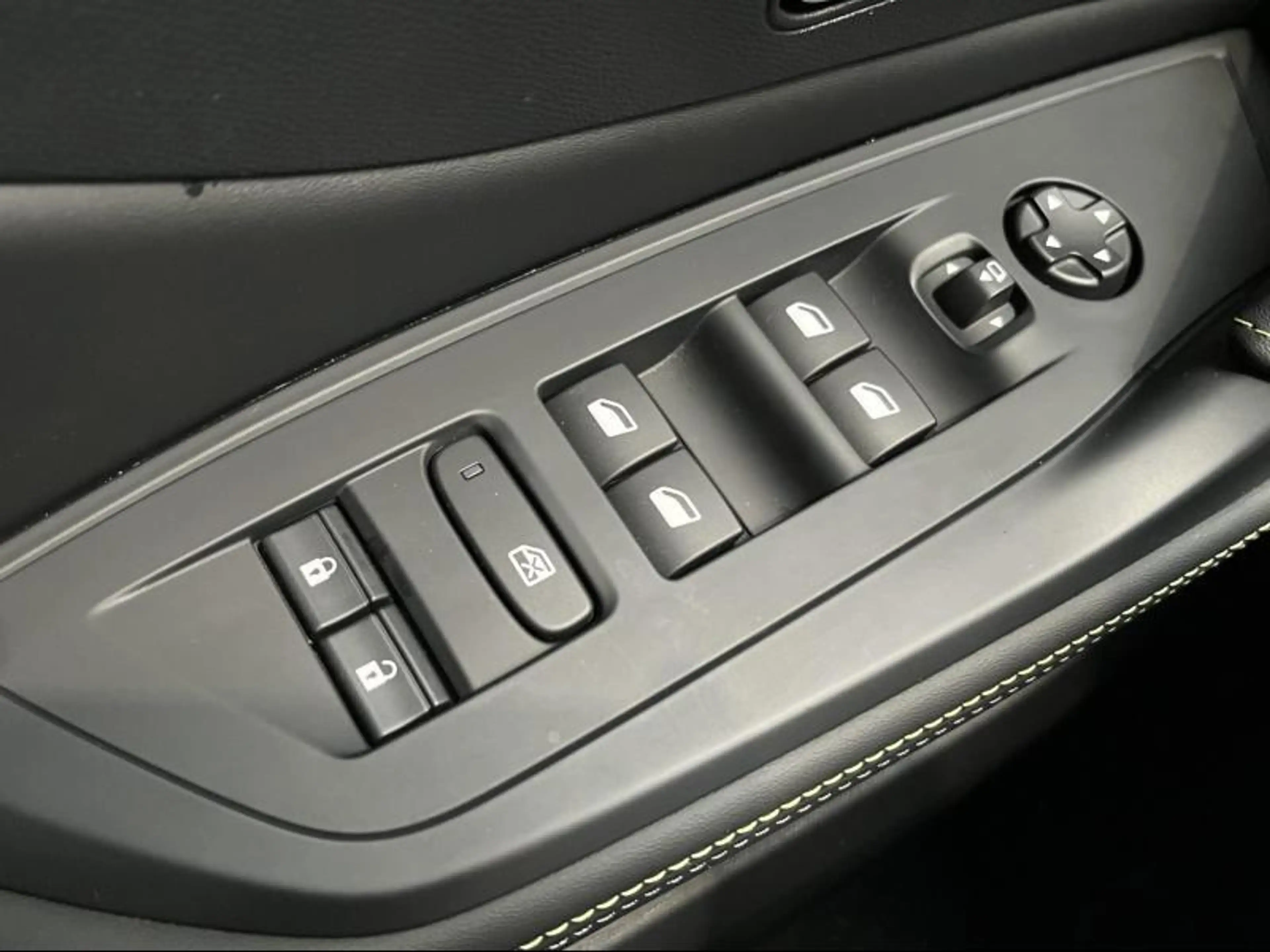 Peugeot 308 GT — photo 29
