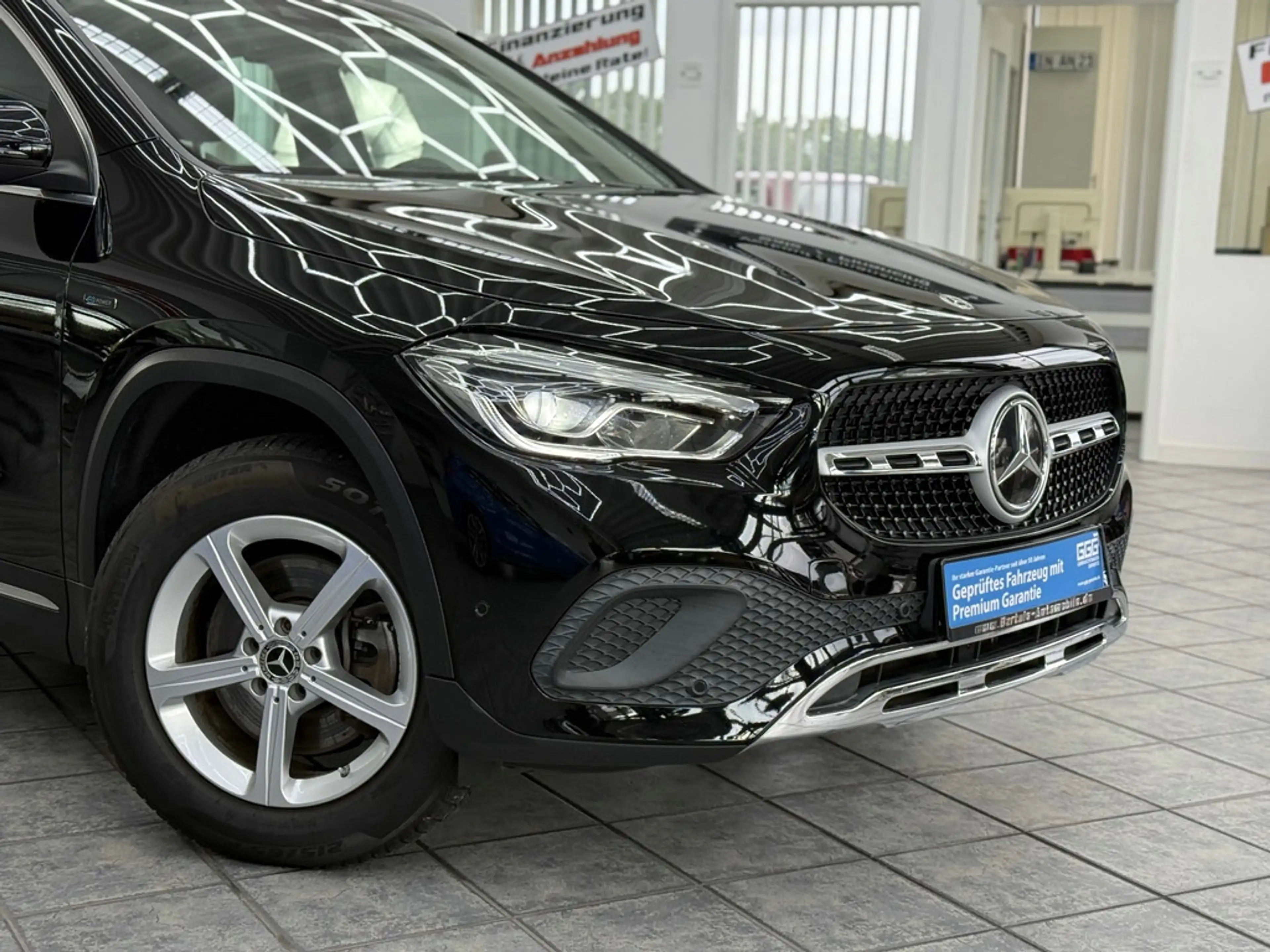 Mercedes-Benz GLA 250 e, 1 Hand, Leder, Kamera, Widescreen — photo 2