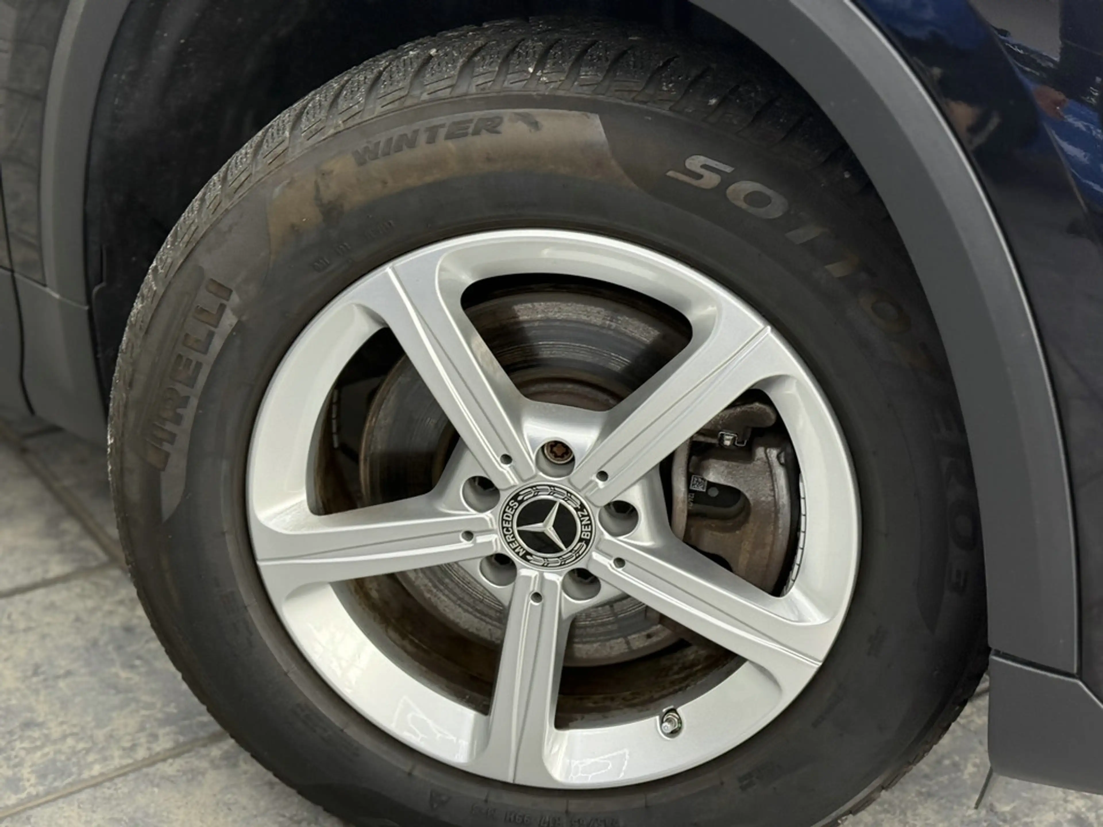 Mercedes-Benz GLA 250 e, 1 Hand, Leder, Kamera, Widescreen — photo 3