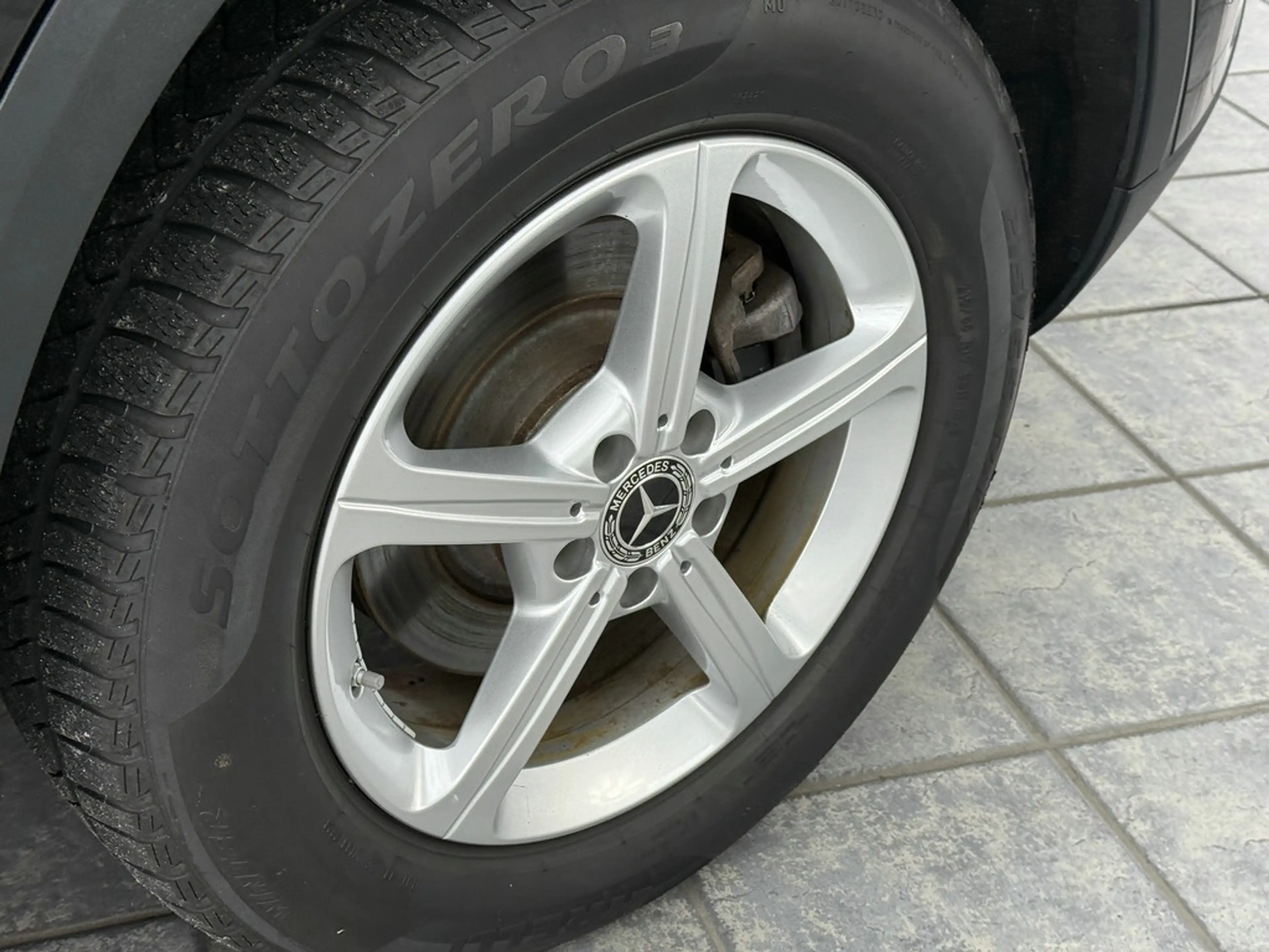 Mercedes-Benz GLA 250 e, 1 Hand, Leder, Kamera, Widescreen — photo 10
