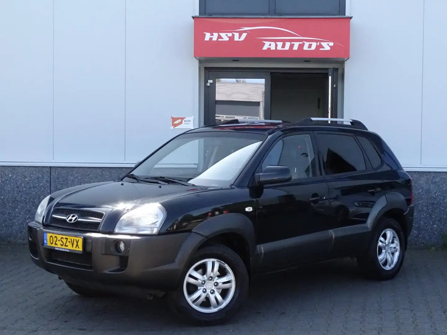 Hyundai TUCSON 2.0i Style World Cup edition LEER cruise Noir - 1