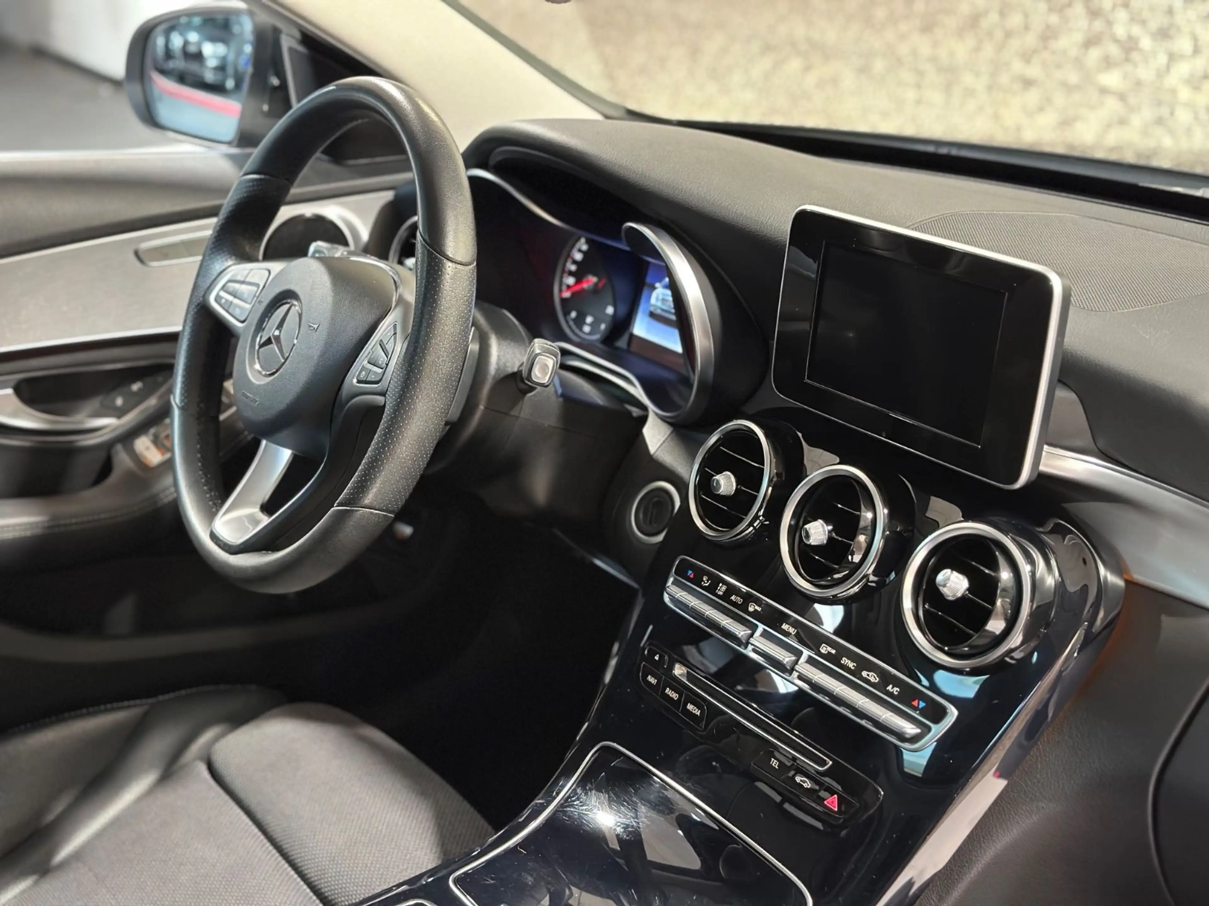 Mercedes-Benz C 180 CGI * PANO * SHZ * PDC * SERVICE NEU * — photo 12
