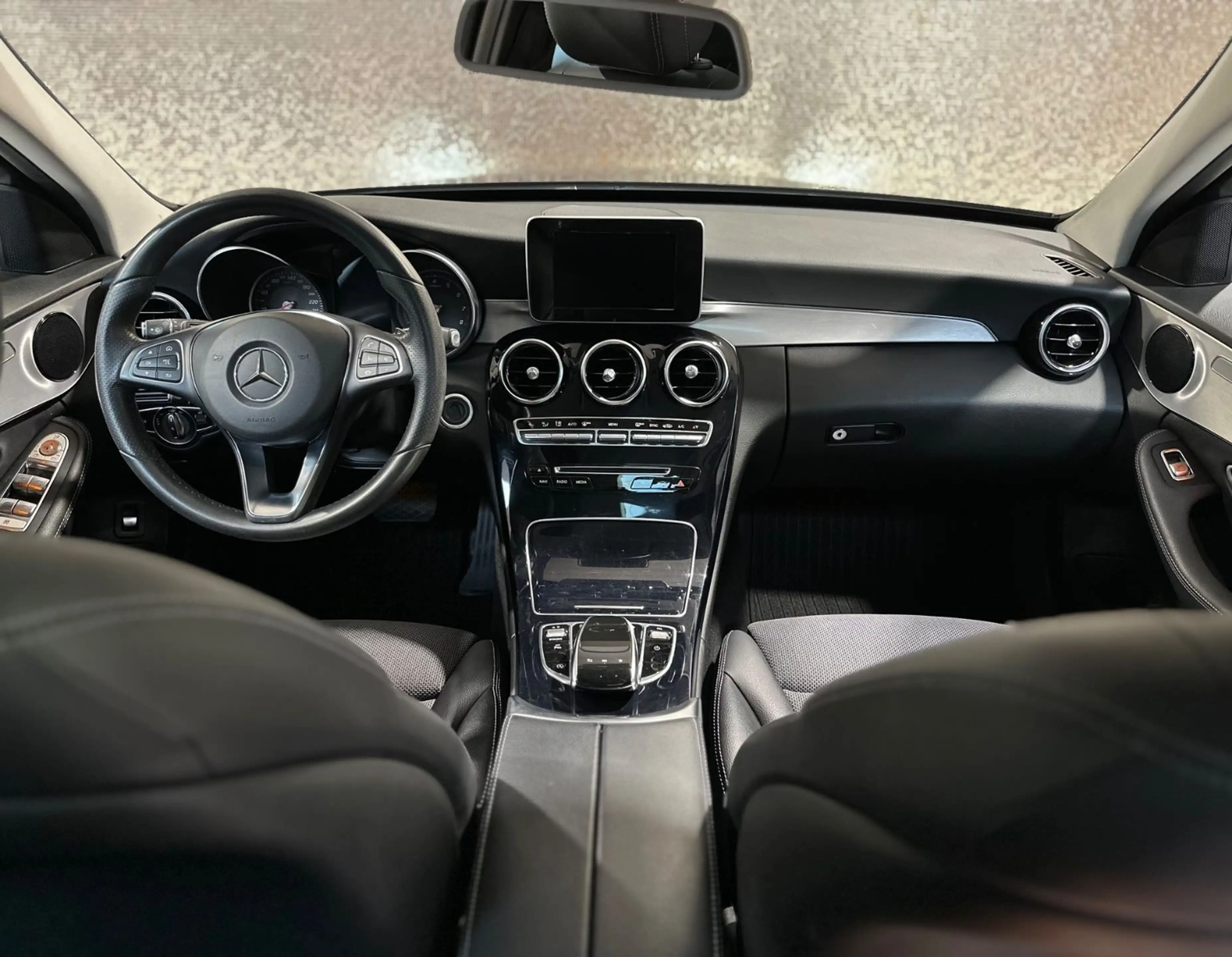 Mercedes-Benz C 180 CGI * PANO * SHZ * PDC * SERVICE NEU * — photo 13