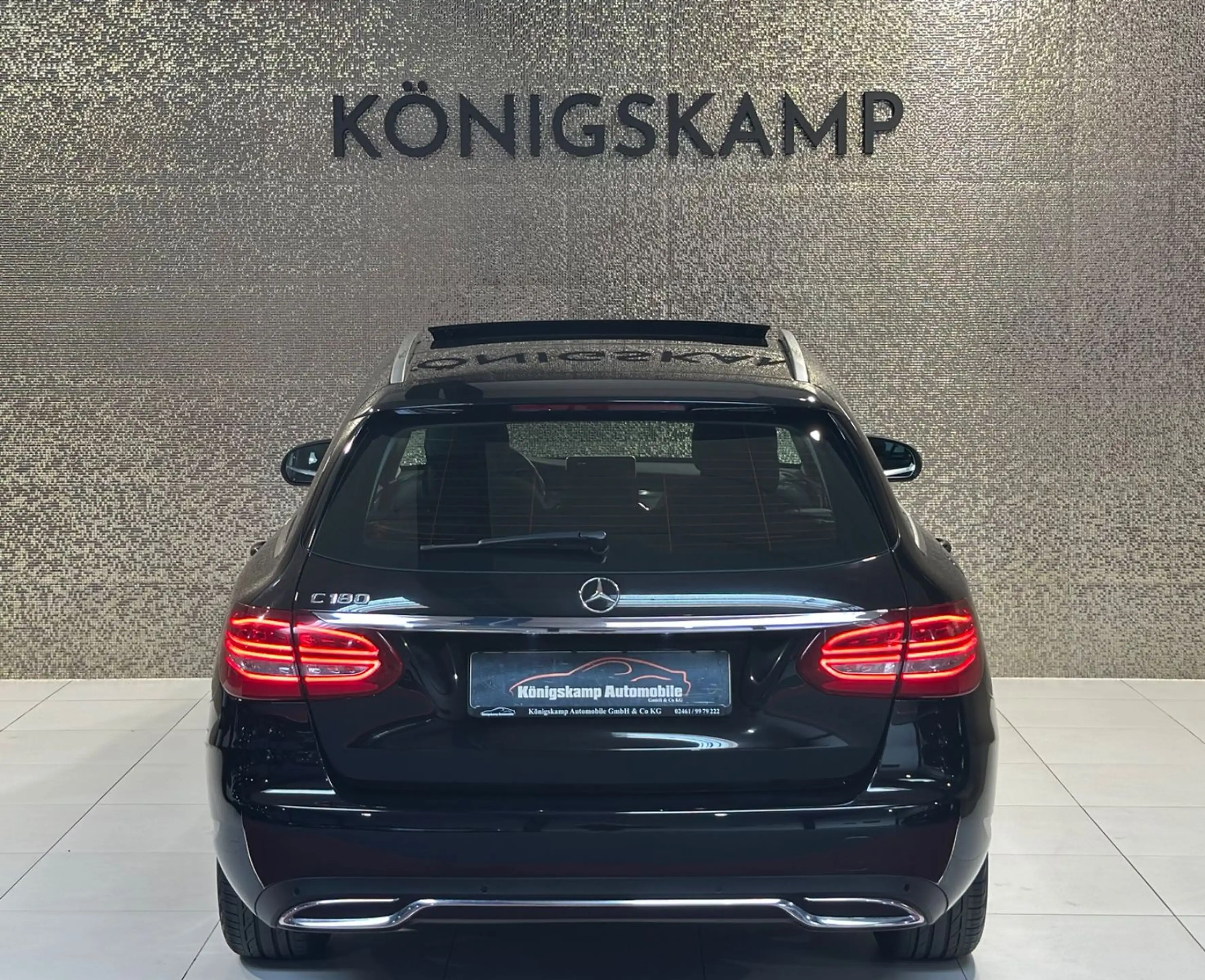 Mercedes-Benz C 180 CGI * PANO * SHZ * PDC * SERVICE NEU * — photo 3