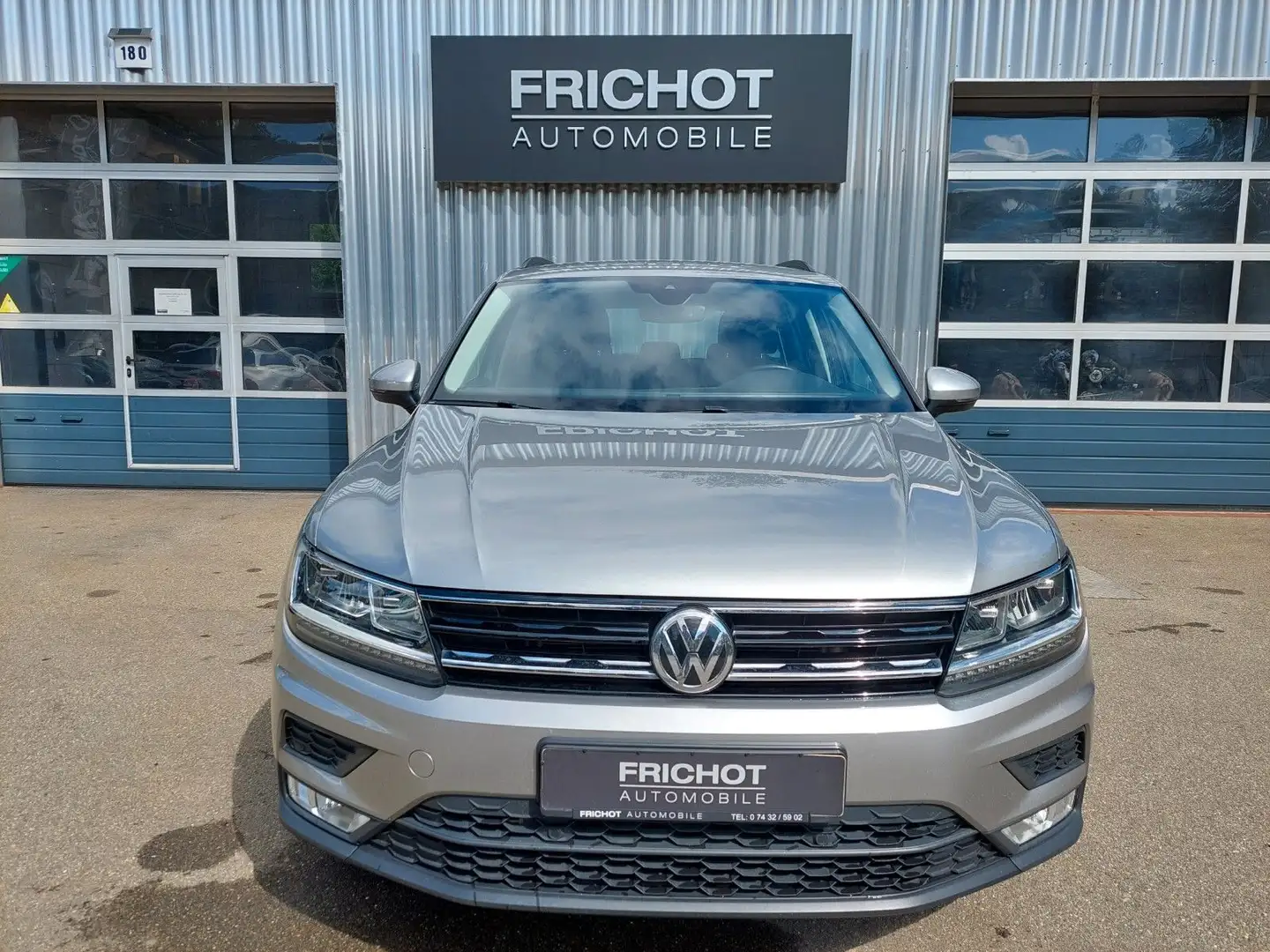Volkswagen Tiguan 1.4 TSI DSG*Comfortline*AHK*Kamera*LED* Argent - 2