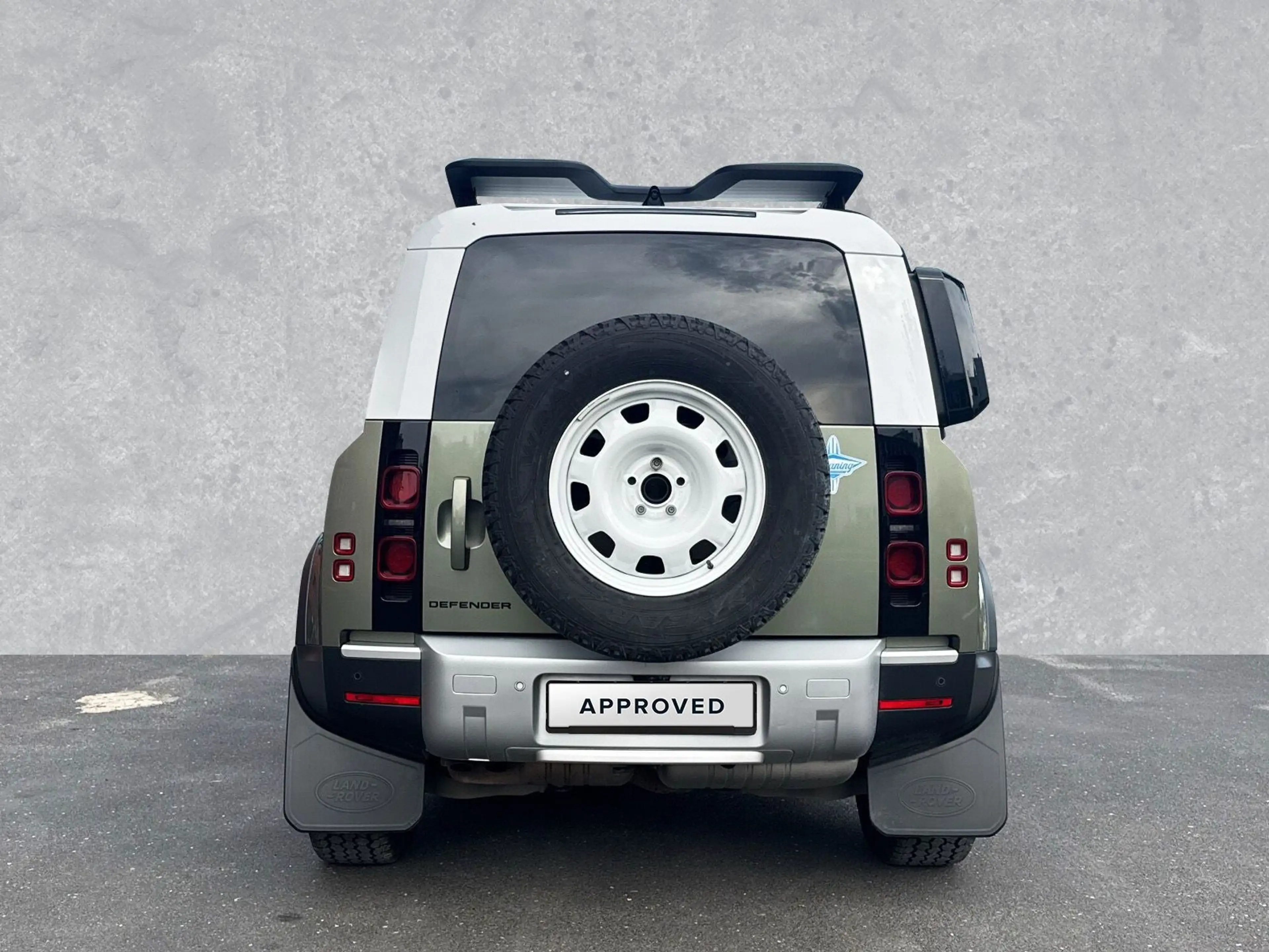 Land Rover Defender 110 D250 AWD Hard Top S / Winter Paket — photo 7
