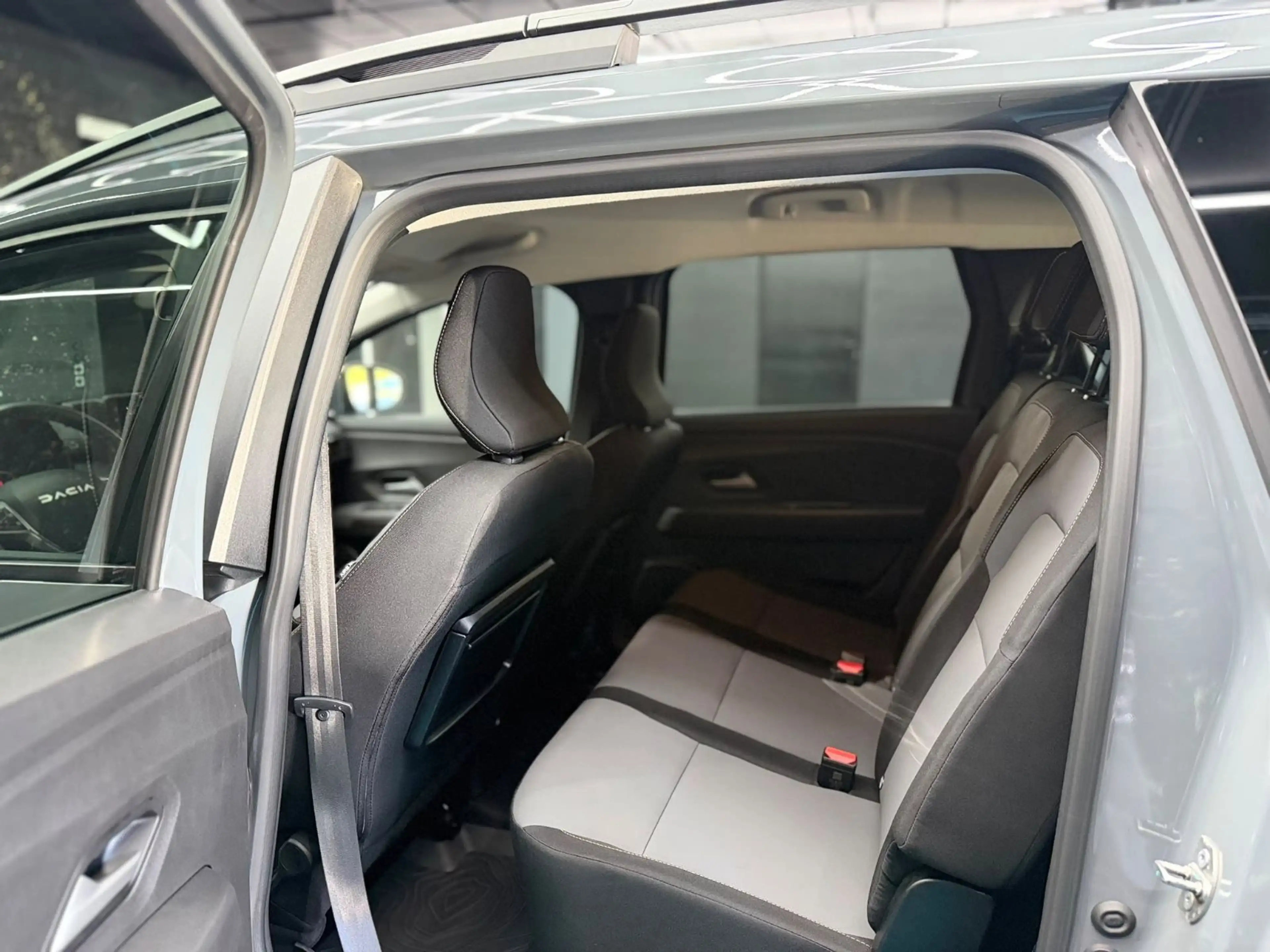 Dacia Jogger Extreme/2HND/RFK/SHZ/NAVI — photo 12