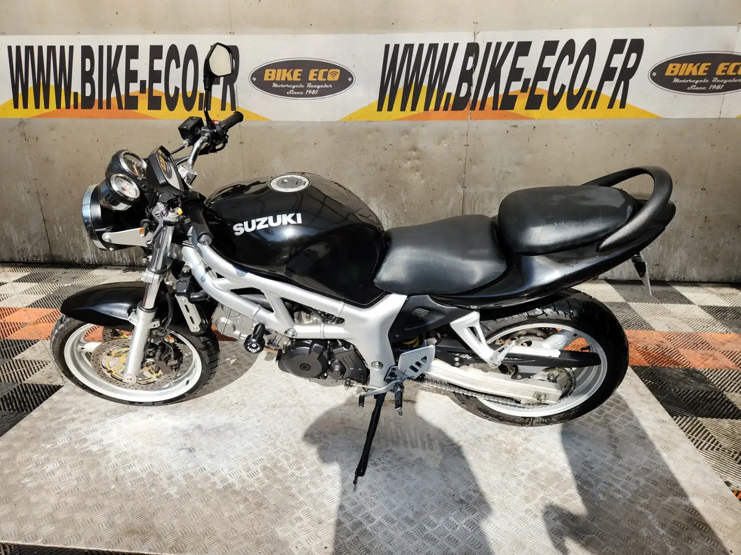 Suzuki SV 650 Noir - 2