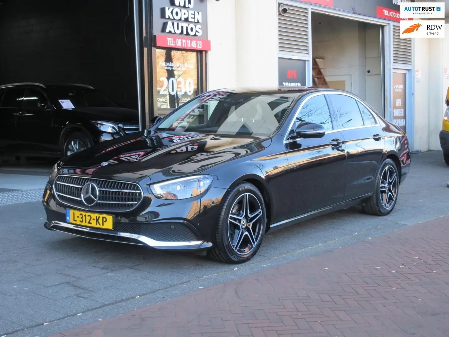 Mercedes-Benz E 220 E220 d Widescreen Camera Distronic Zwart - 1